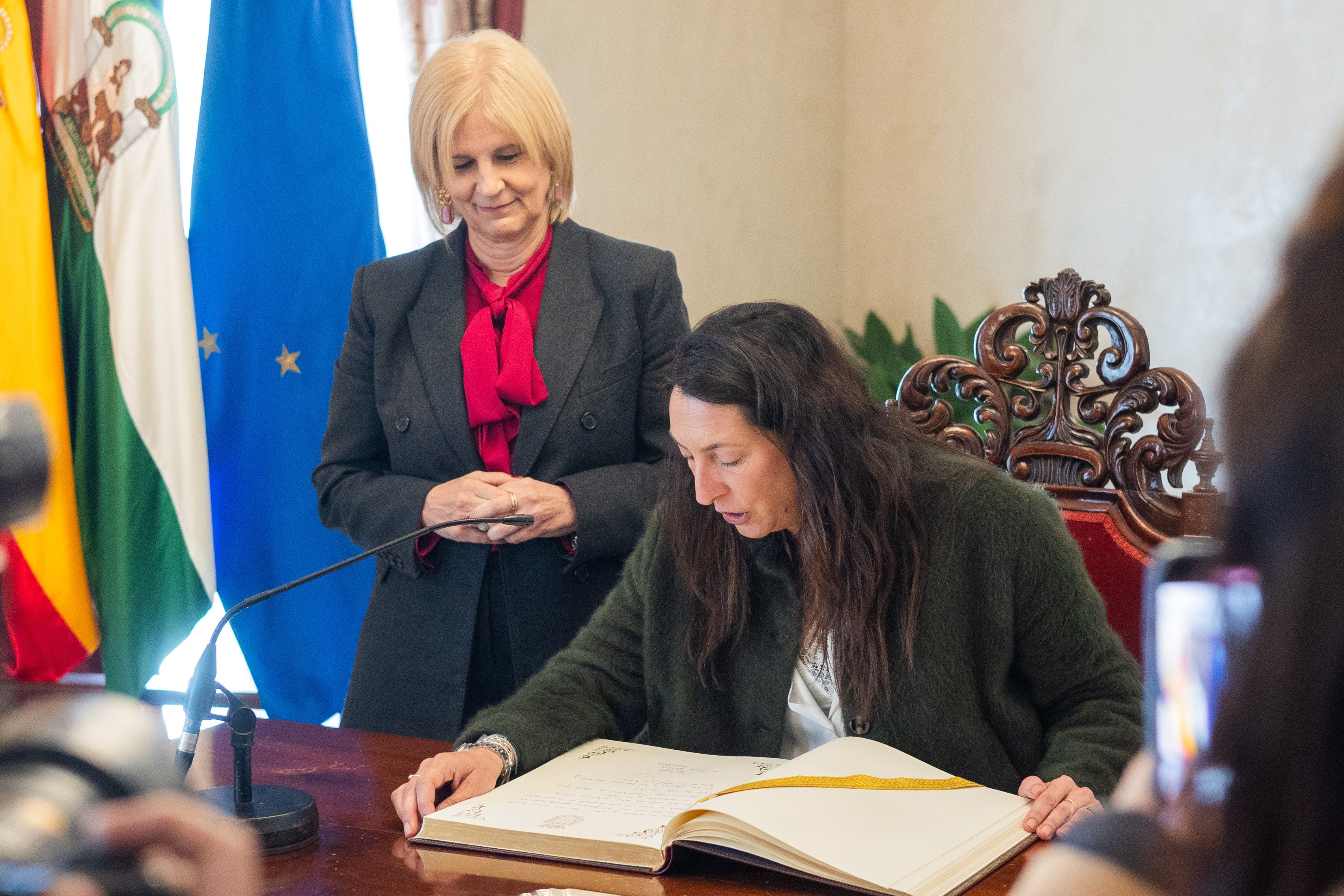 Visita Institucional De La Consejera Loles L Pez