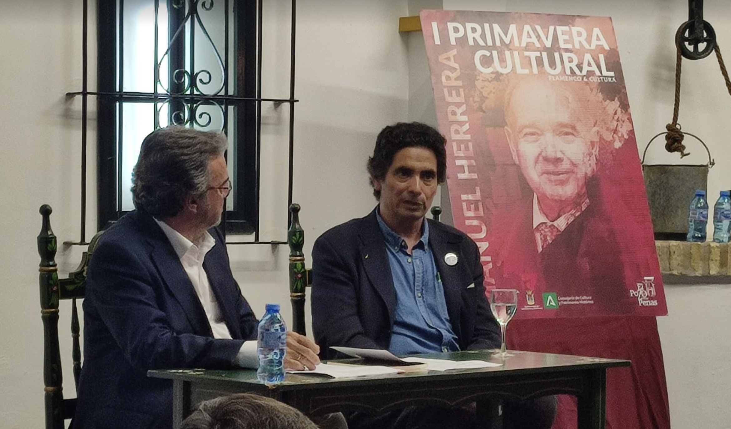 Manuel Bernal Romero, junto a Manuel Curao, en la presentación de 'Federico García Lorca o la concepción moderna del flamenco'.