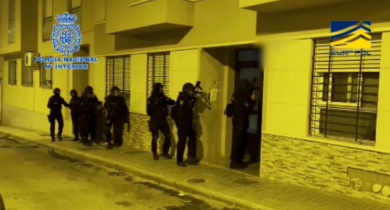 La operación policial llevada a cabo para detener en El EJido a los dos presuntos yihadistas. 