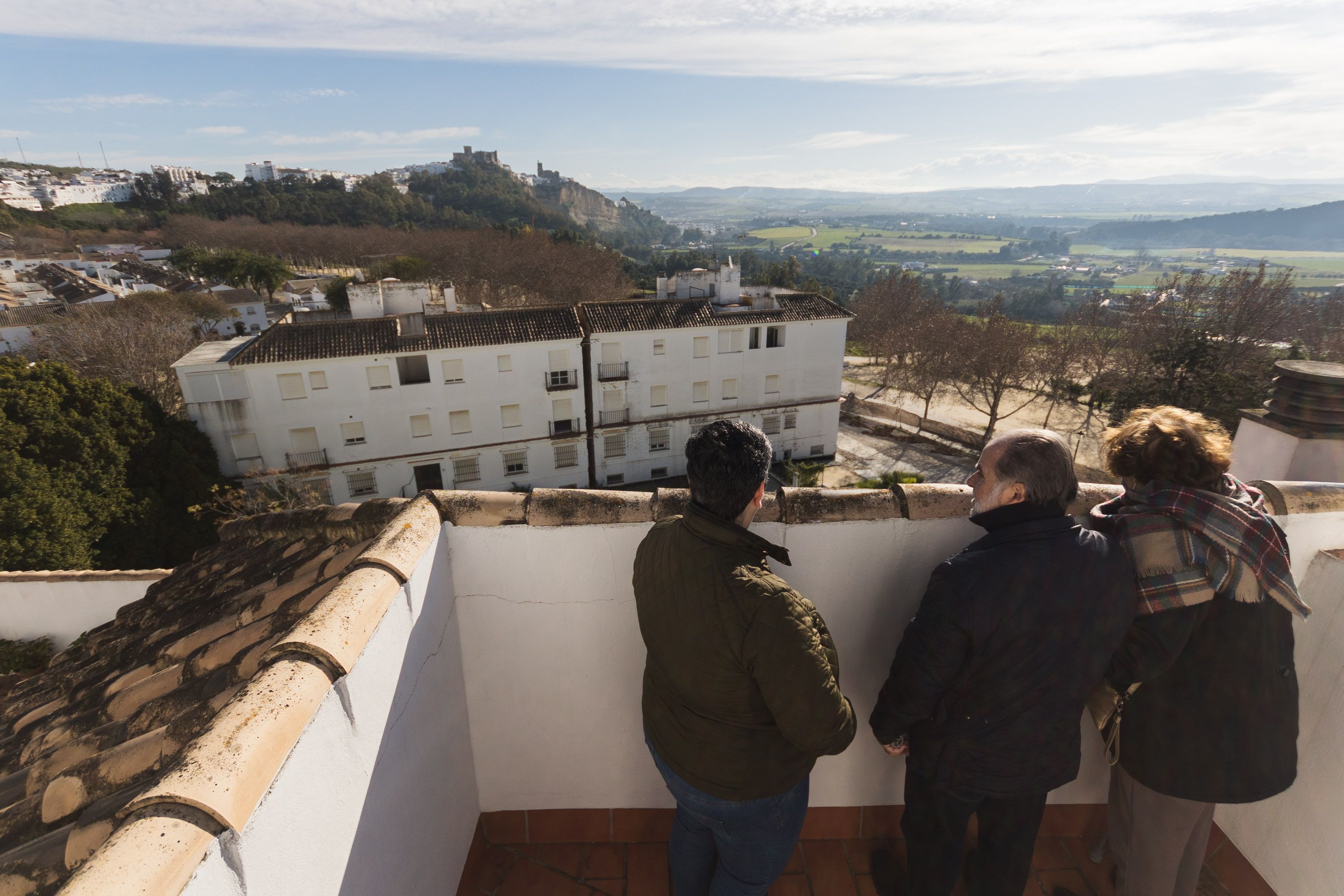 La barriada La Verbena, de Arcos, que sufre el deslizamiento hacia una ladera.