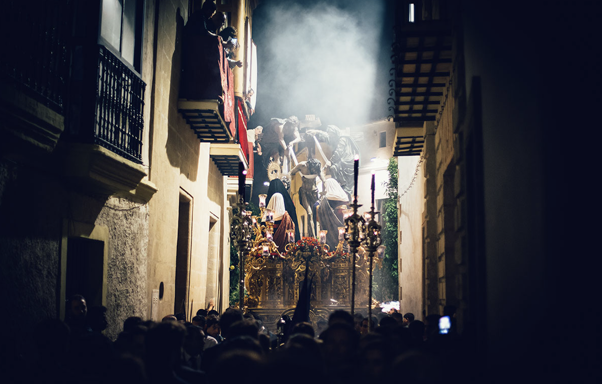 El Descendimiento por calle Tornería.      ESTEBAN