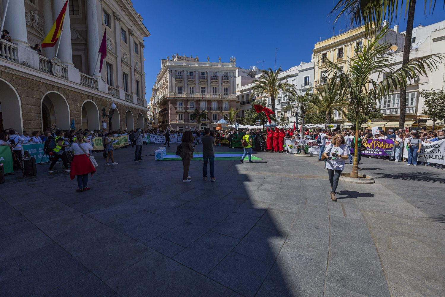 Una manifestación en defensa de la educación pública en Cádiz.