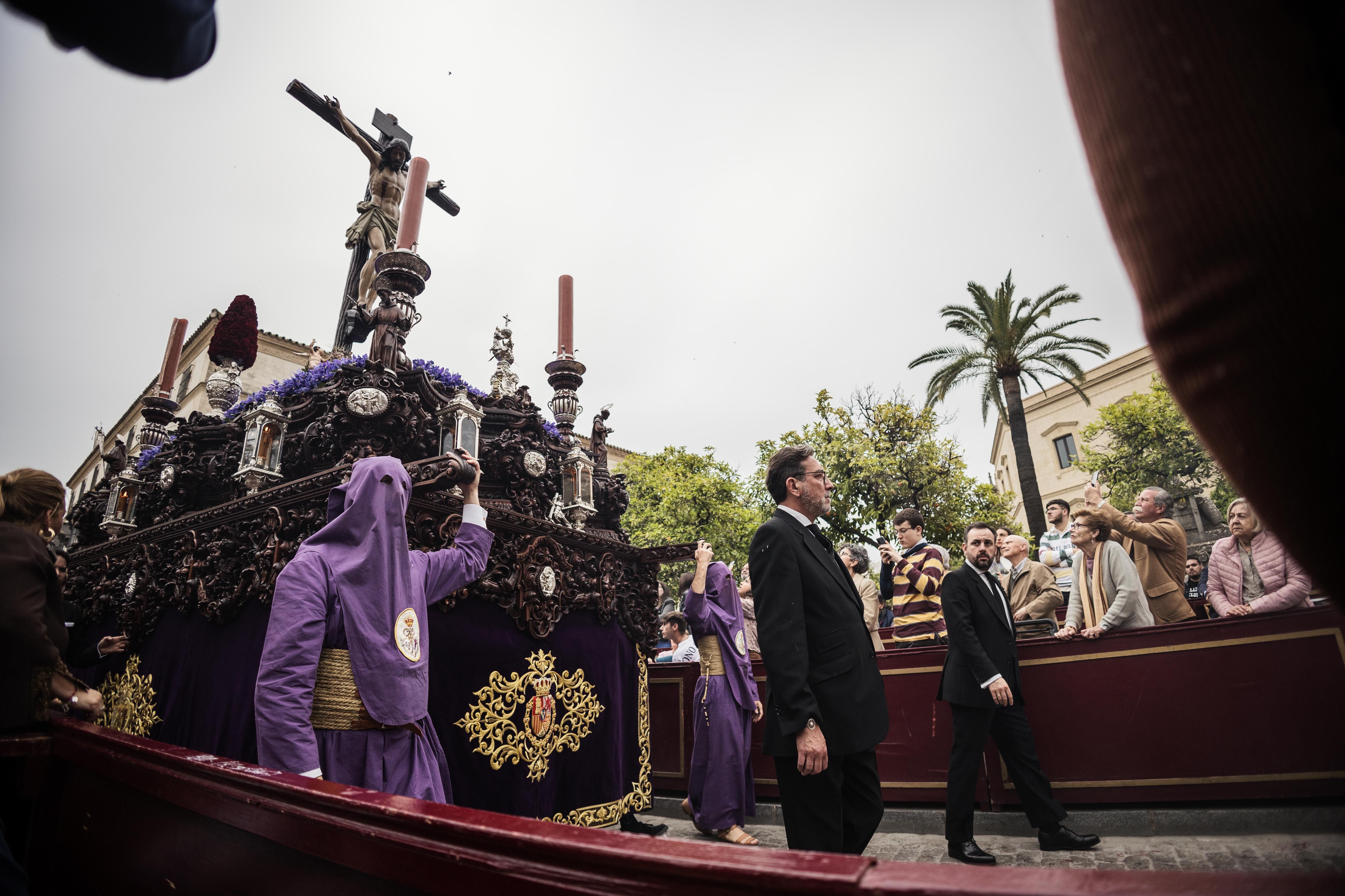 El Cristo de la Defensión en la salida procesional del Martes Santo en una imagen de archivo. 