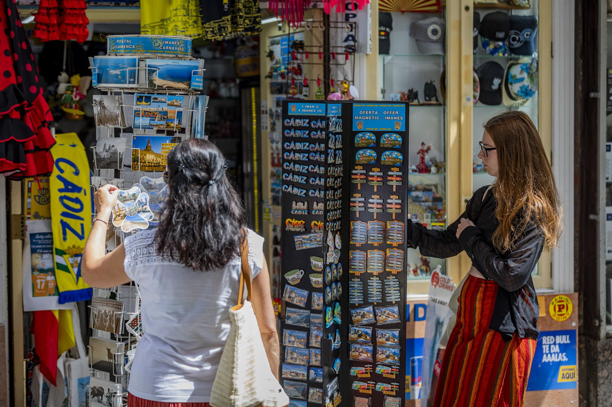 Turistas en el centro de Cádiz. El modelo turístico, en entredicho.