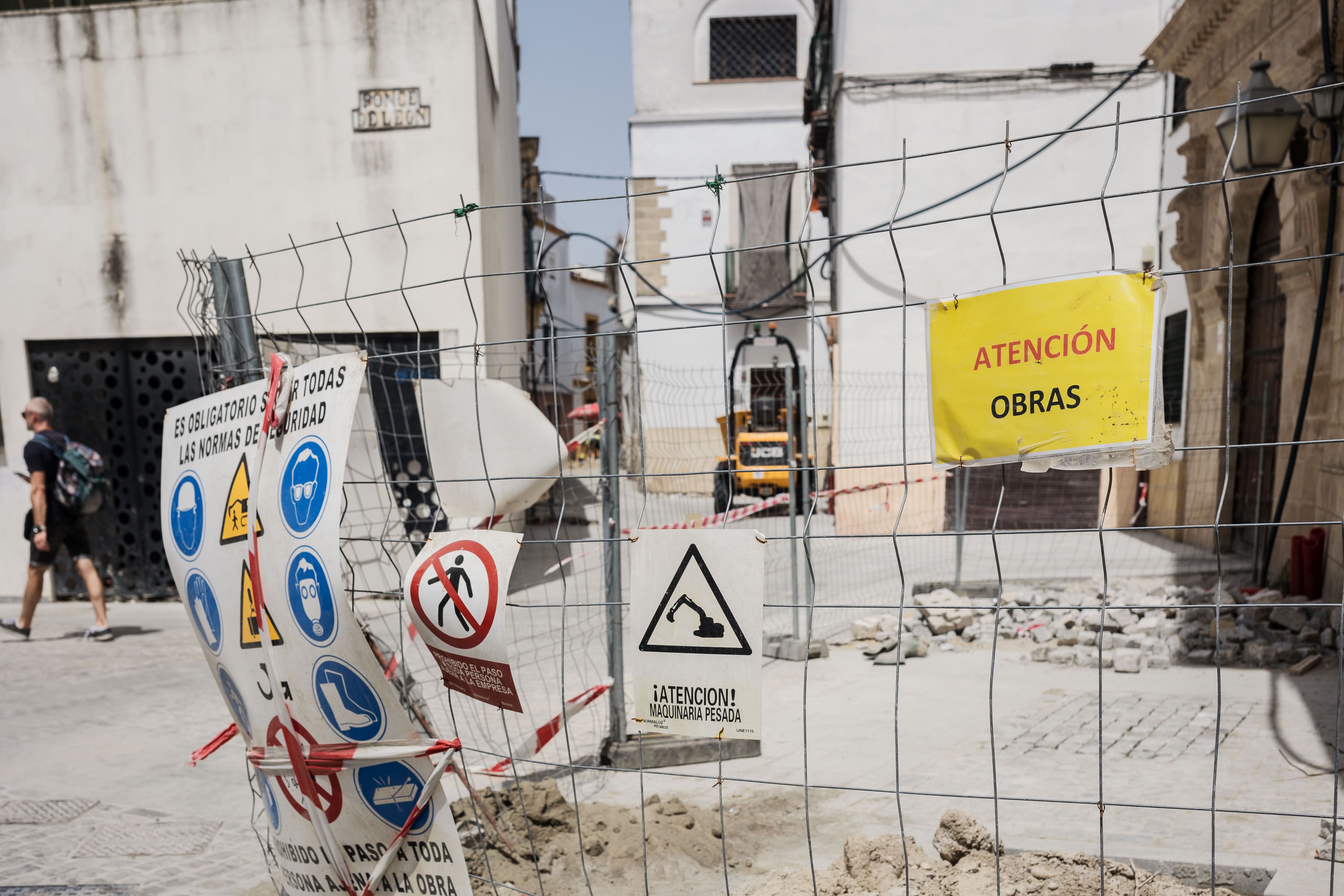 Situación de los trabajos a la altura del Comedor del Salvador y el convento.     CANDELA NÚÑEZ 