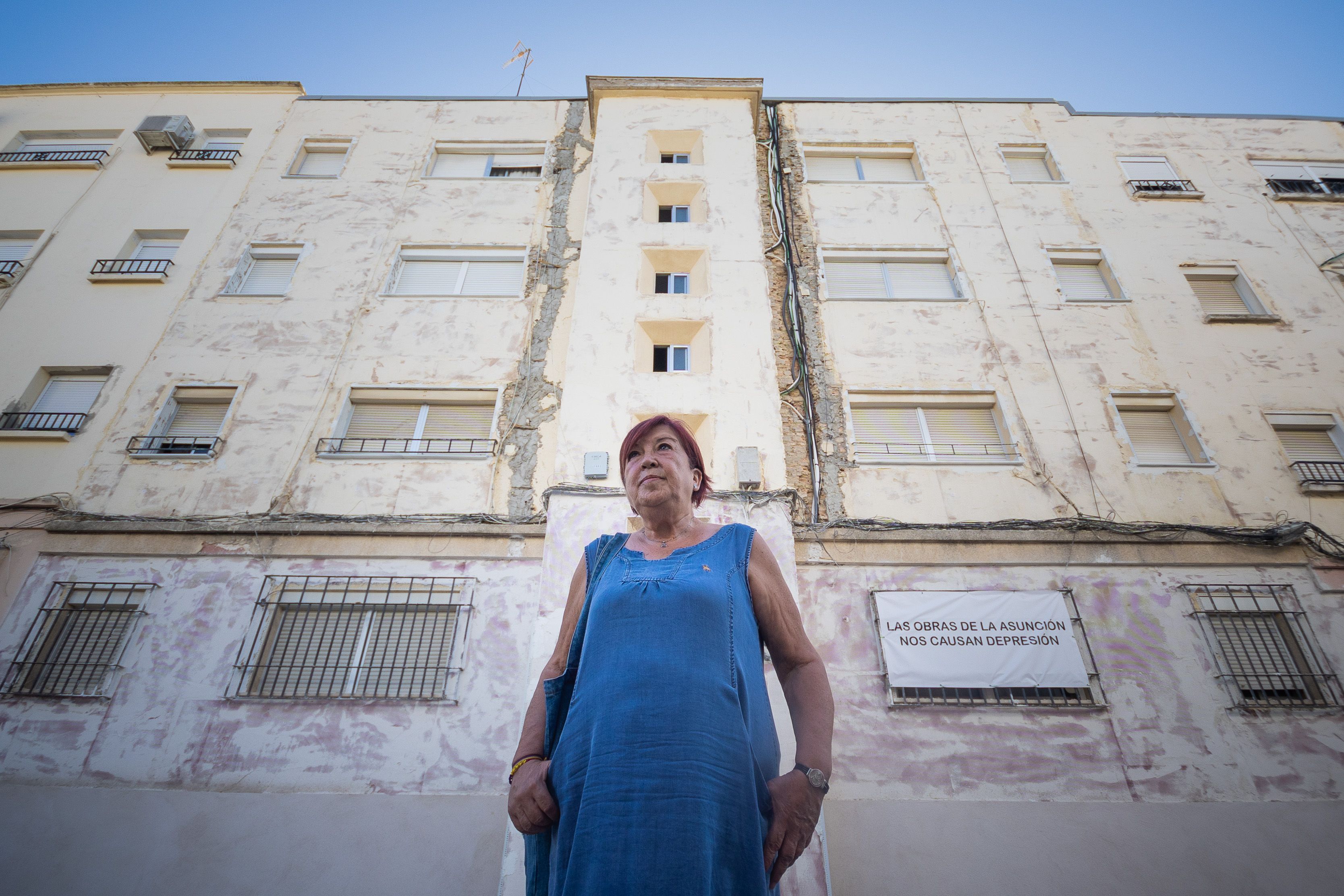 Una de las vecinas de La Asunción afectadas por la polémica e inconclusa rehabilitación.
