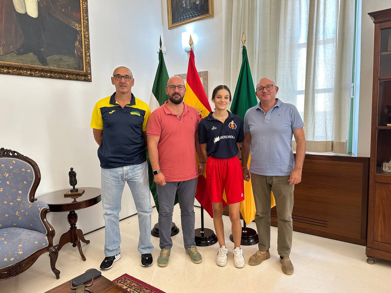 Visita de Gema Gálvez y su entrenador, Javier Holgado, al Ayuntamiento de El Puerto. 