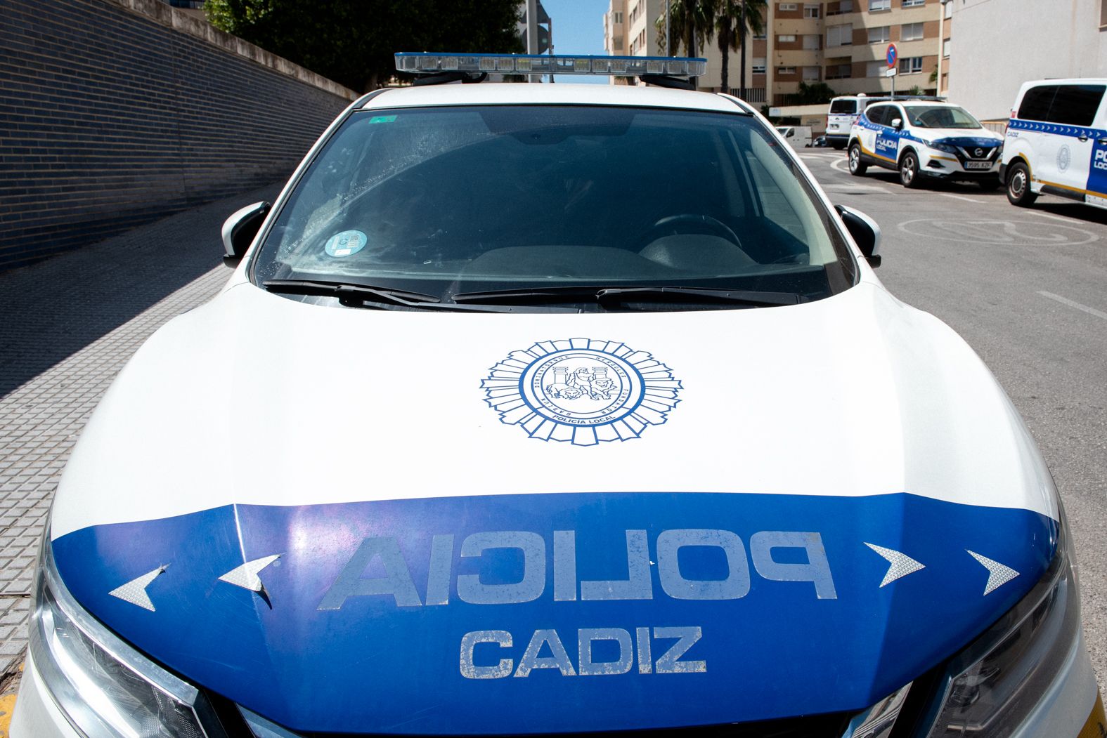 Un coche de la Policía Local de Cádiz en una imagen reciente. 
