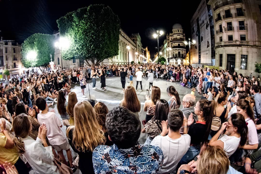 Una pasada edición de la Noche en Blanco en Sevilla.