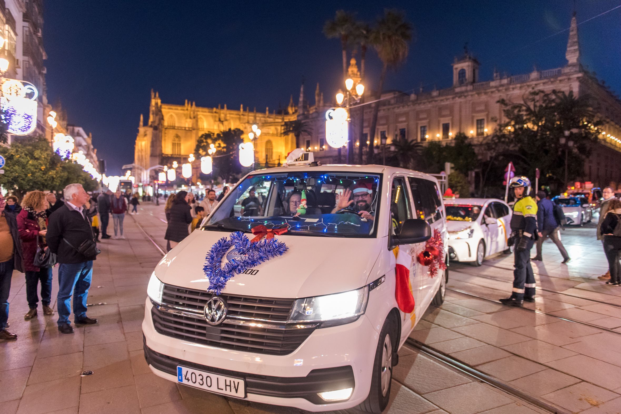 CARAVANA TAXI NAVIDAD SEVILLA 3