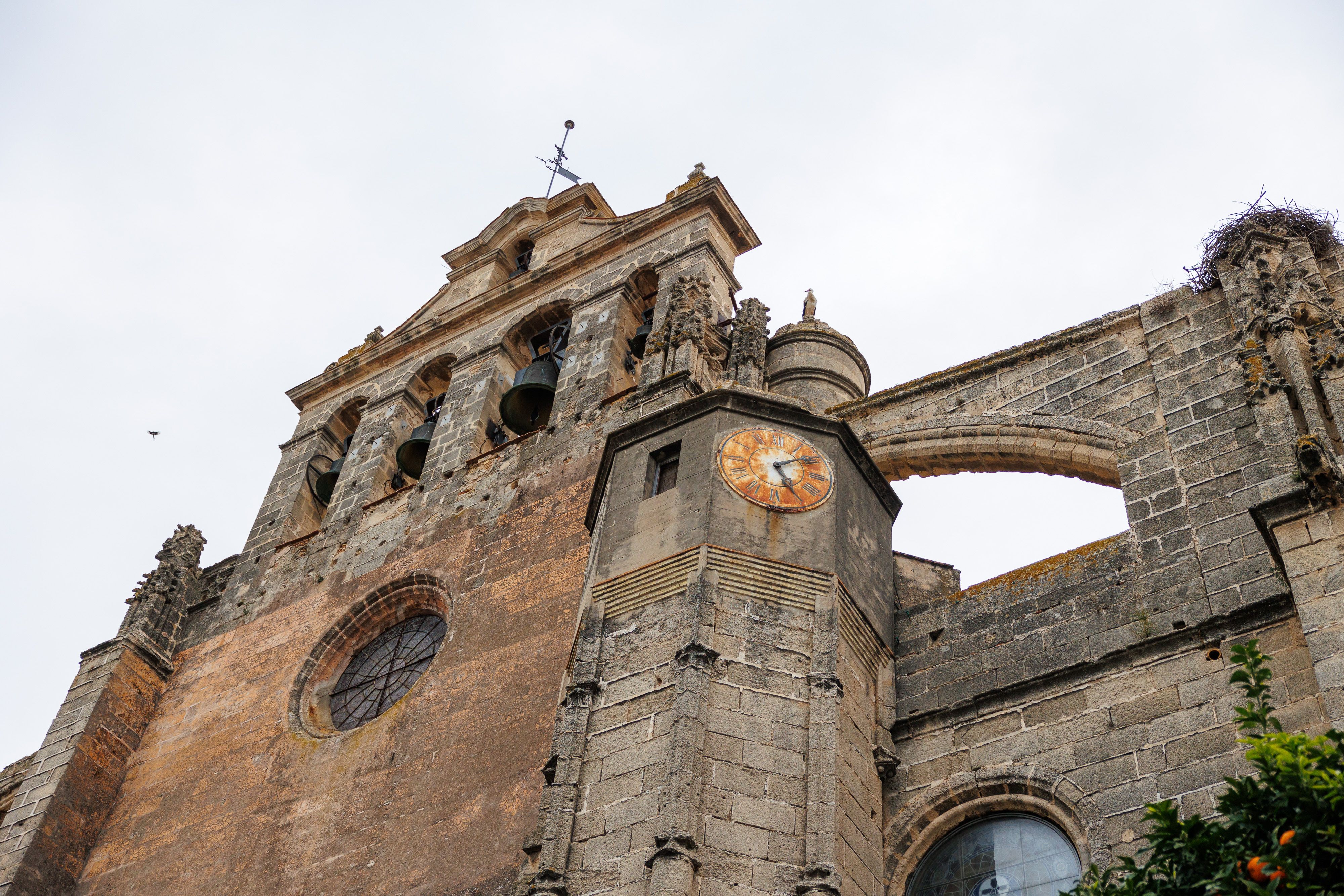 Vista de una parte de la Iglesia Mayor Prioral en El Puerto.