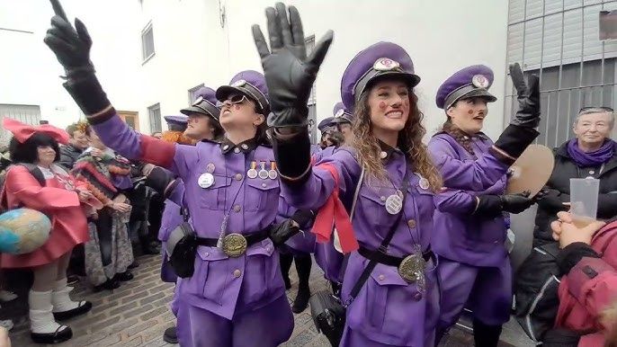 Las Adolfas, agrupación que participa en el Carnaval Feminista