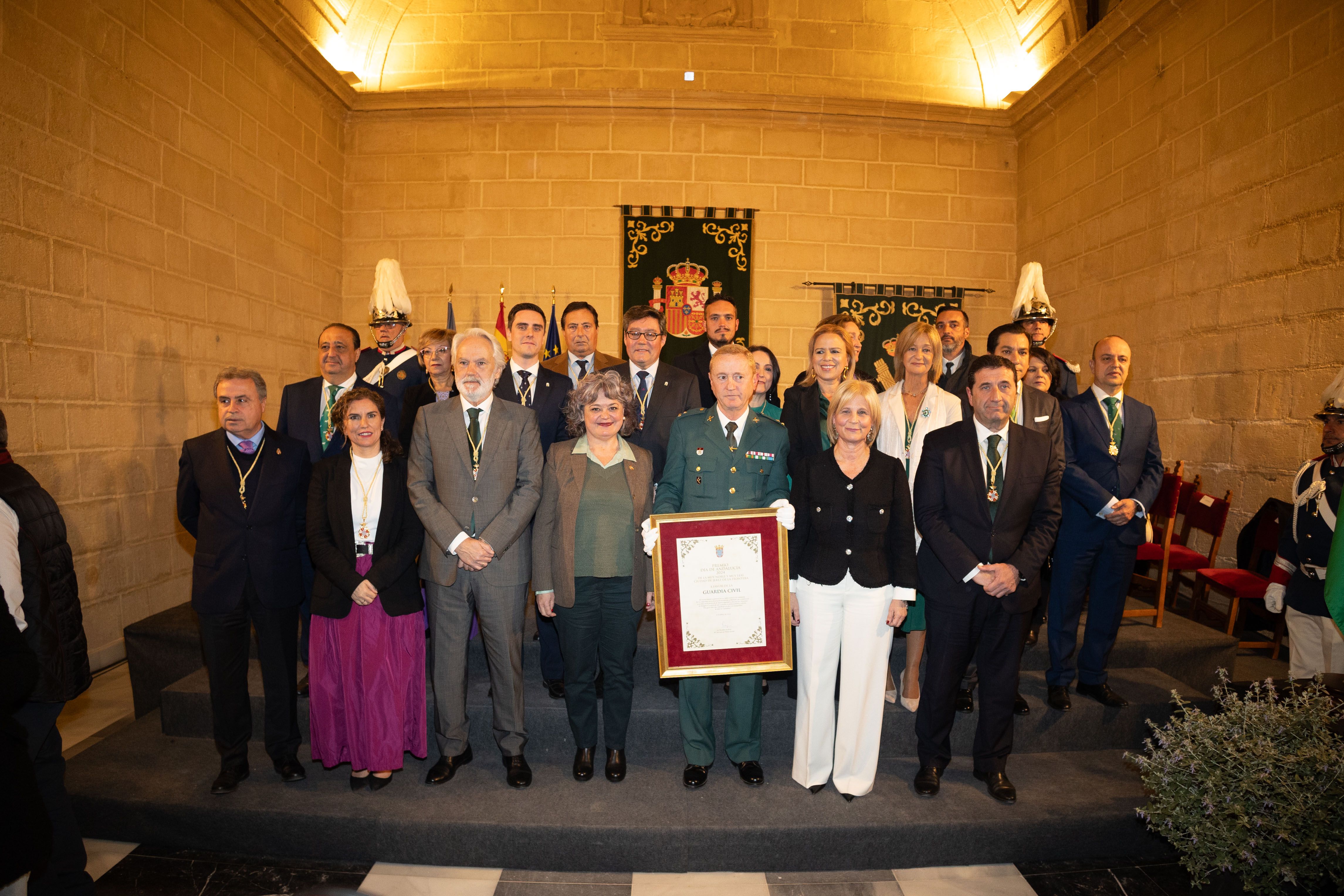 Así ha sido el homenaje de Jerez a la Guardia Civil por el 28F