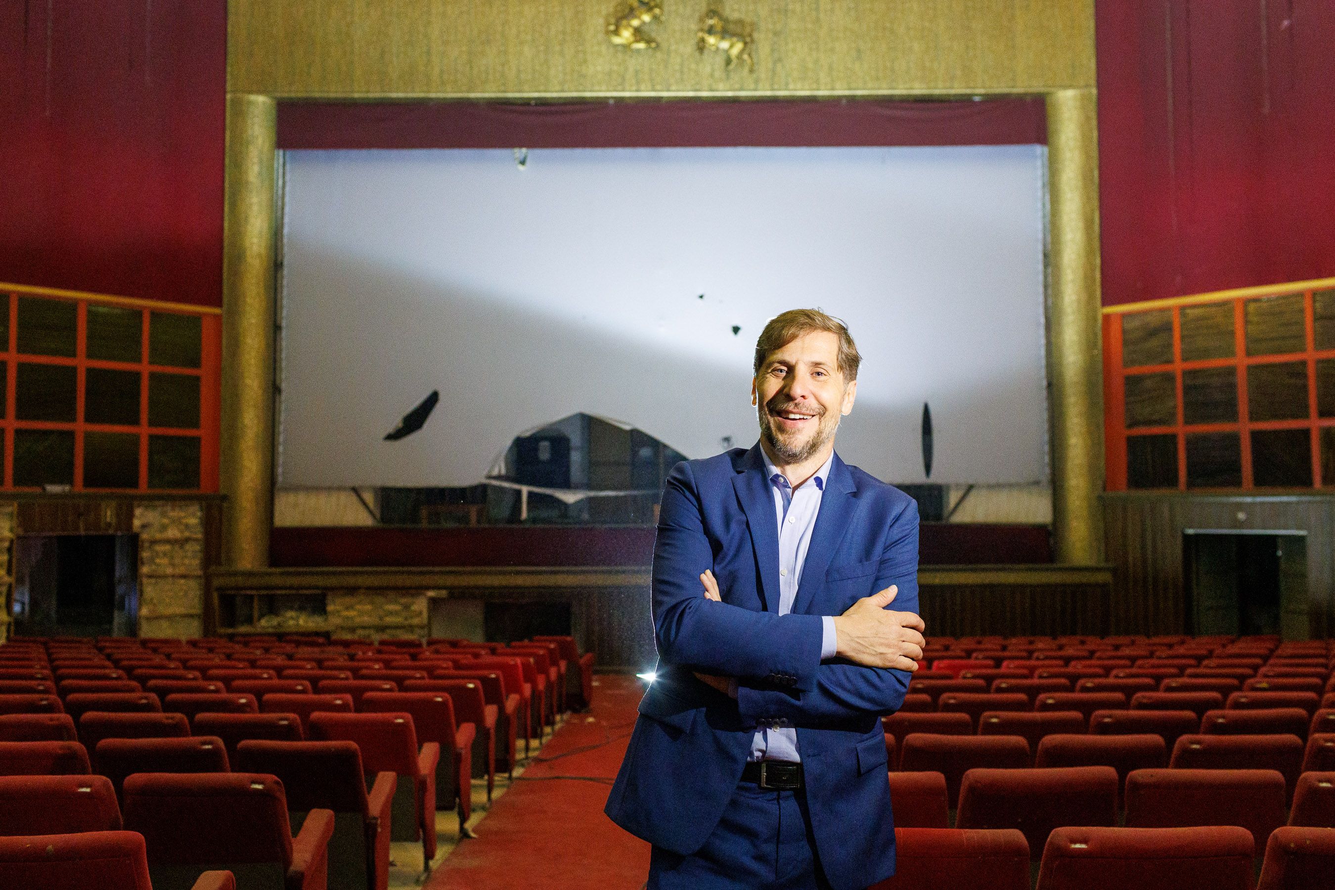 Dario Regattieri, CEO de beon.Worldwide, que ya trabaja en convertir en teatro el antiguo Cine Jerezano, posa tras la entrevista con lavozdelsur.es.