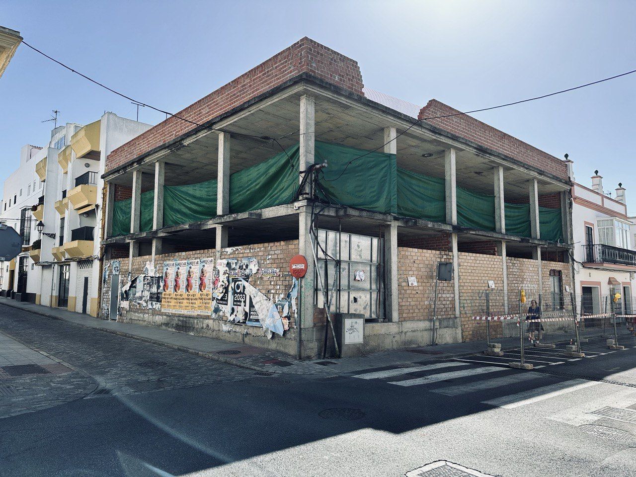 Rehabilitación del edificio en ruinas ubicado en la calle San Francisco, en El Puerto.