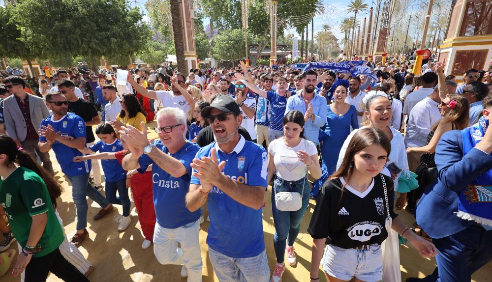 Así celebra en la Feria la afición del Xerez CD el ascenso a Segunda RFEF