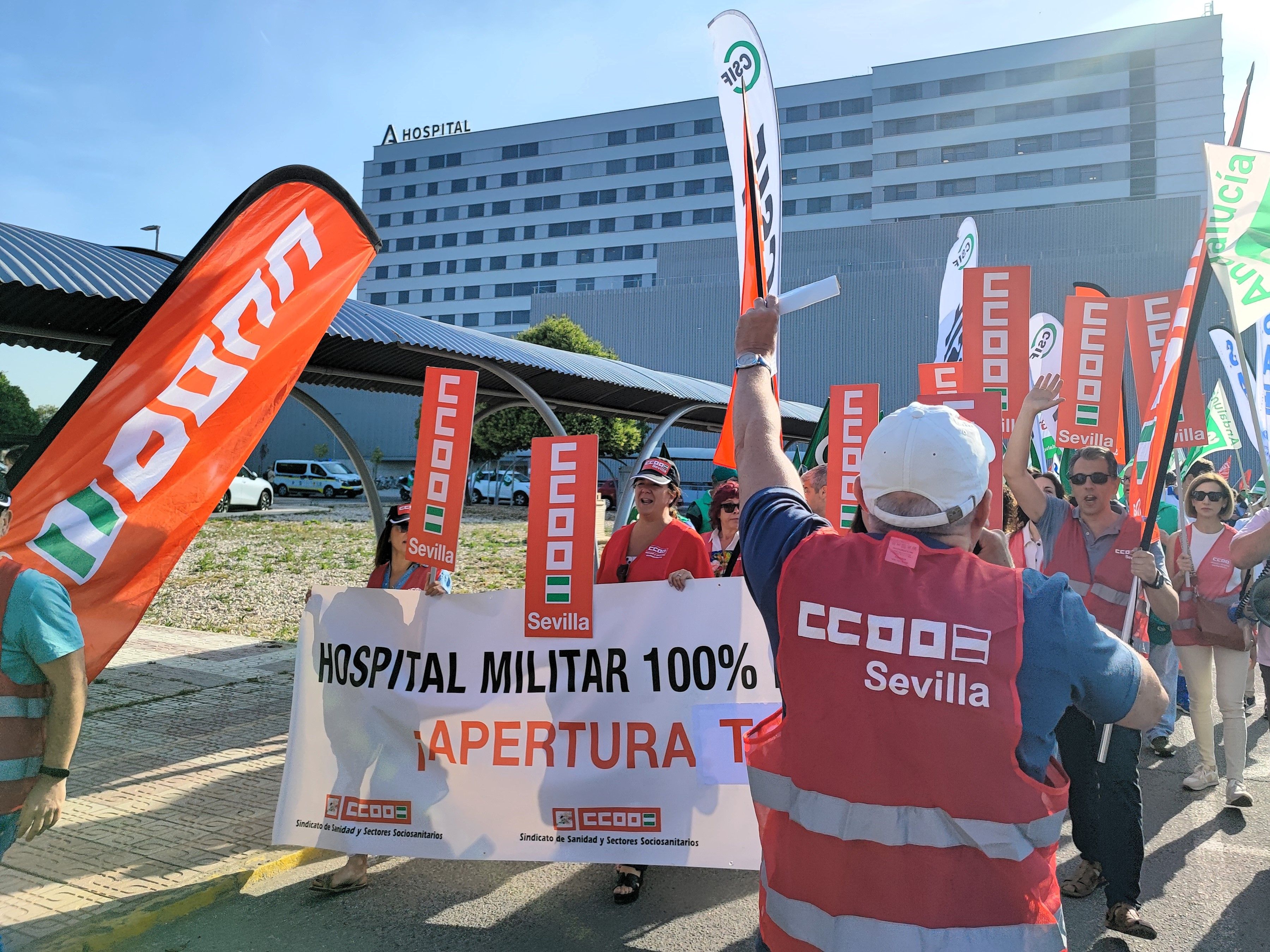 Protesta en el hospital militar.