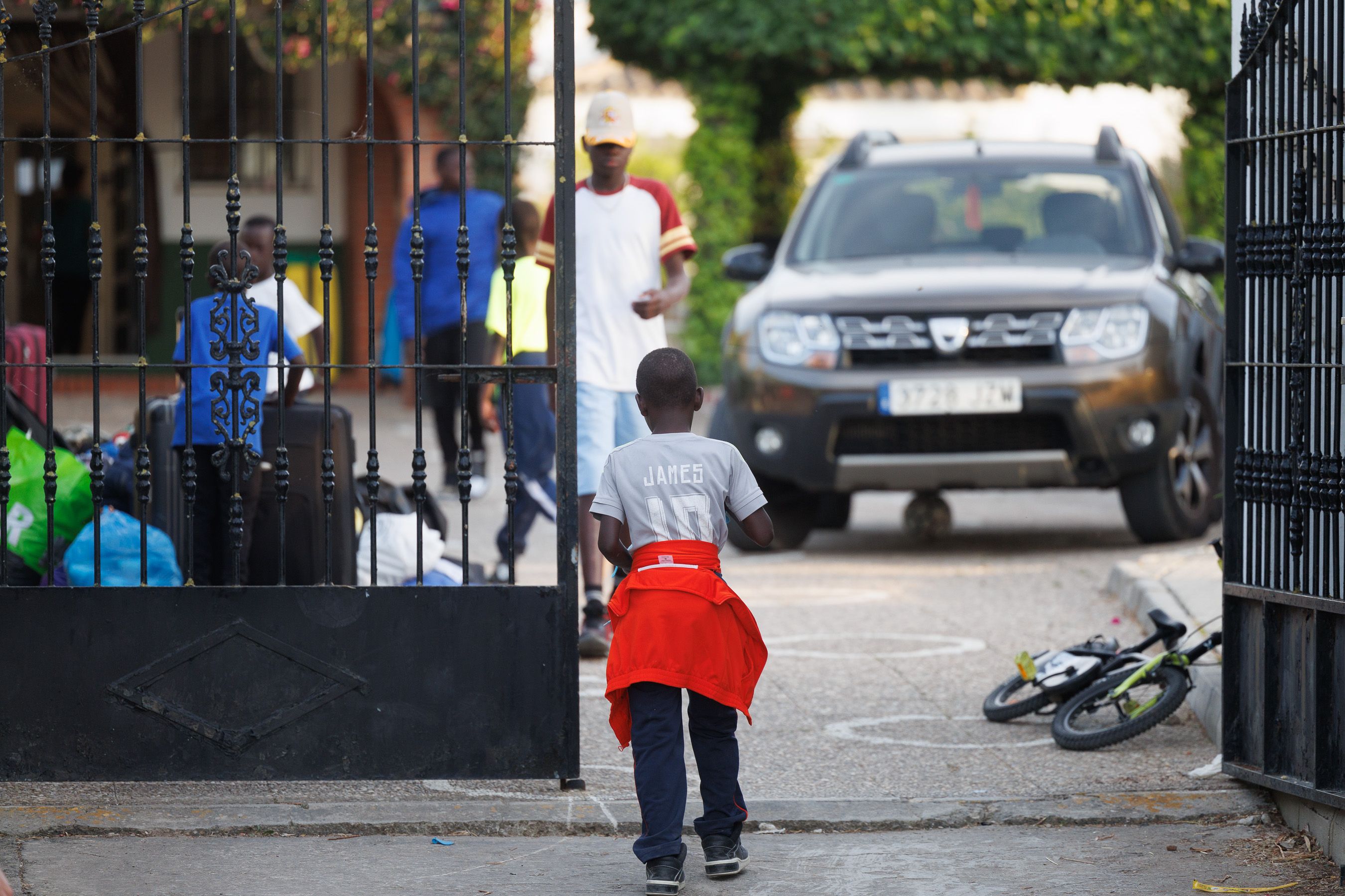 Una imagen del centro de migrantes de Cuartillo. "El que llora, gana", de Ramón Reig.