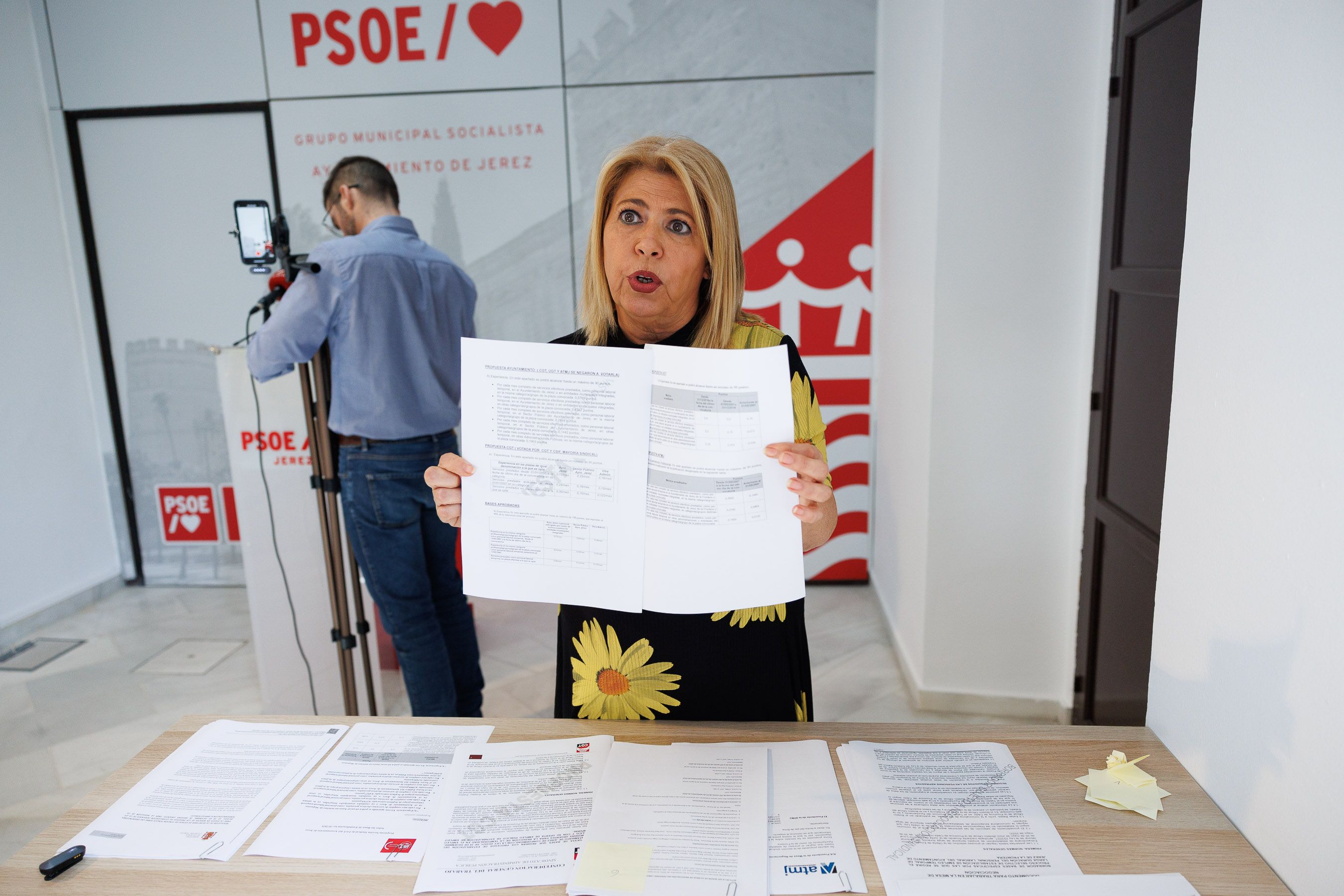 La exalcaldesa Mamen Sánchez, en la rueda de prensa sobre la estabilización convocada por el PSOE.