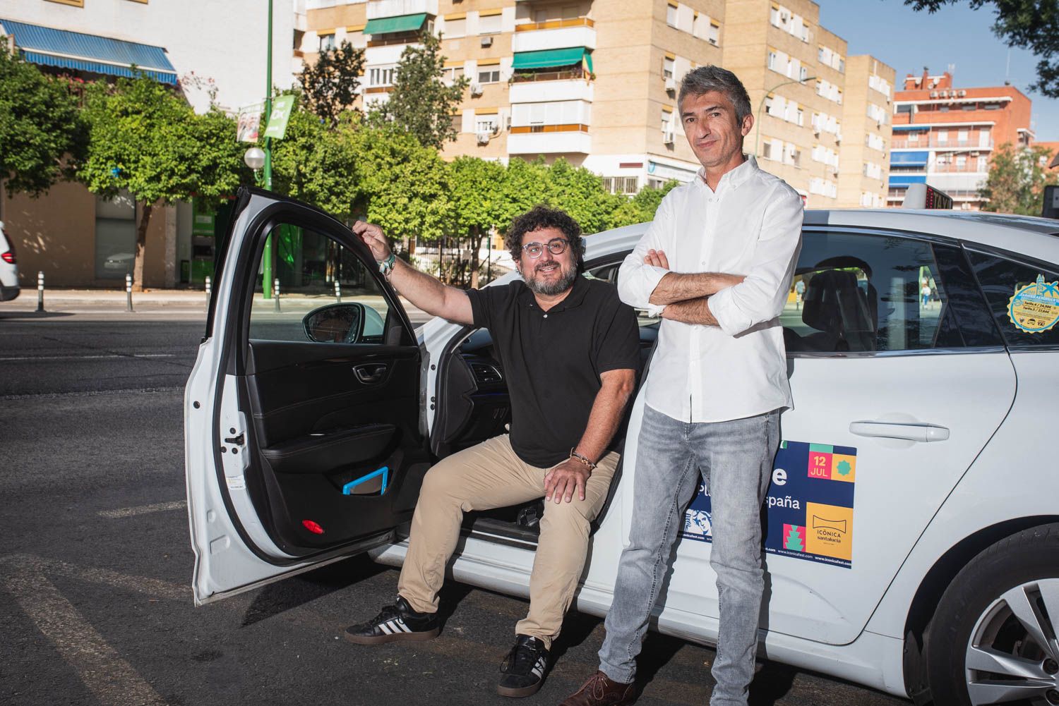 Rafael Baena, presidente de Elite Taxi Andalucía, y Tito, taxistas andaluces. 