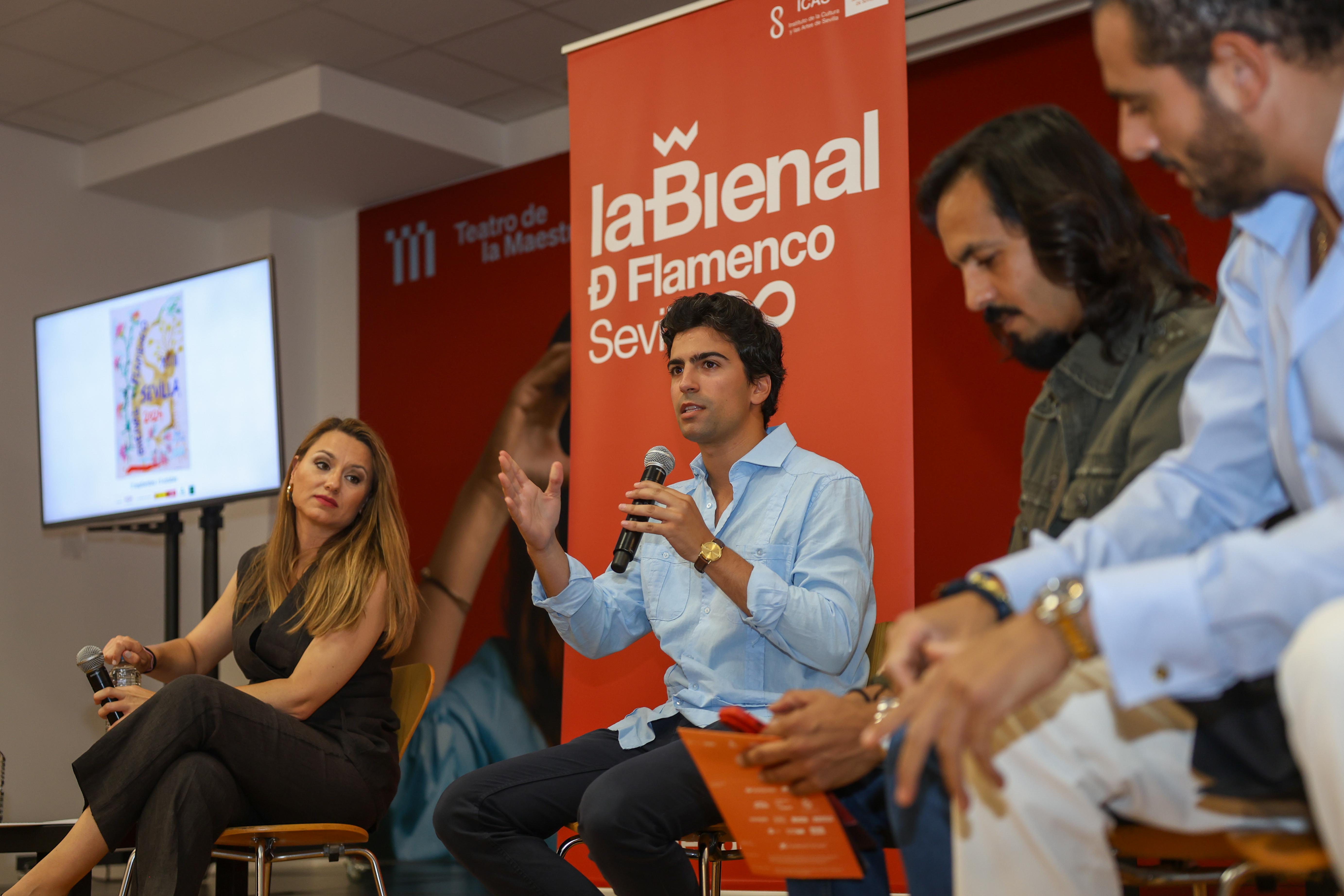 Luis Ybarra, director de la Bienal de Flamenco de Sevilla, durante el acto de presentación de los espectáculos que tendrán lugar en el Teatro de la Maestranza.