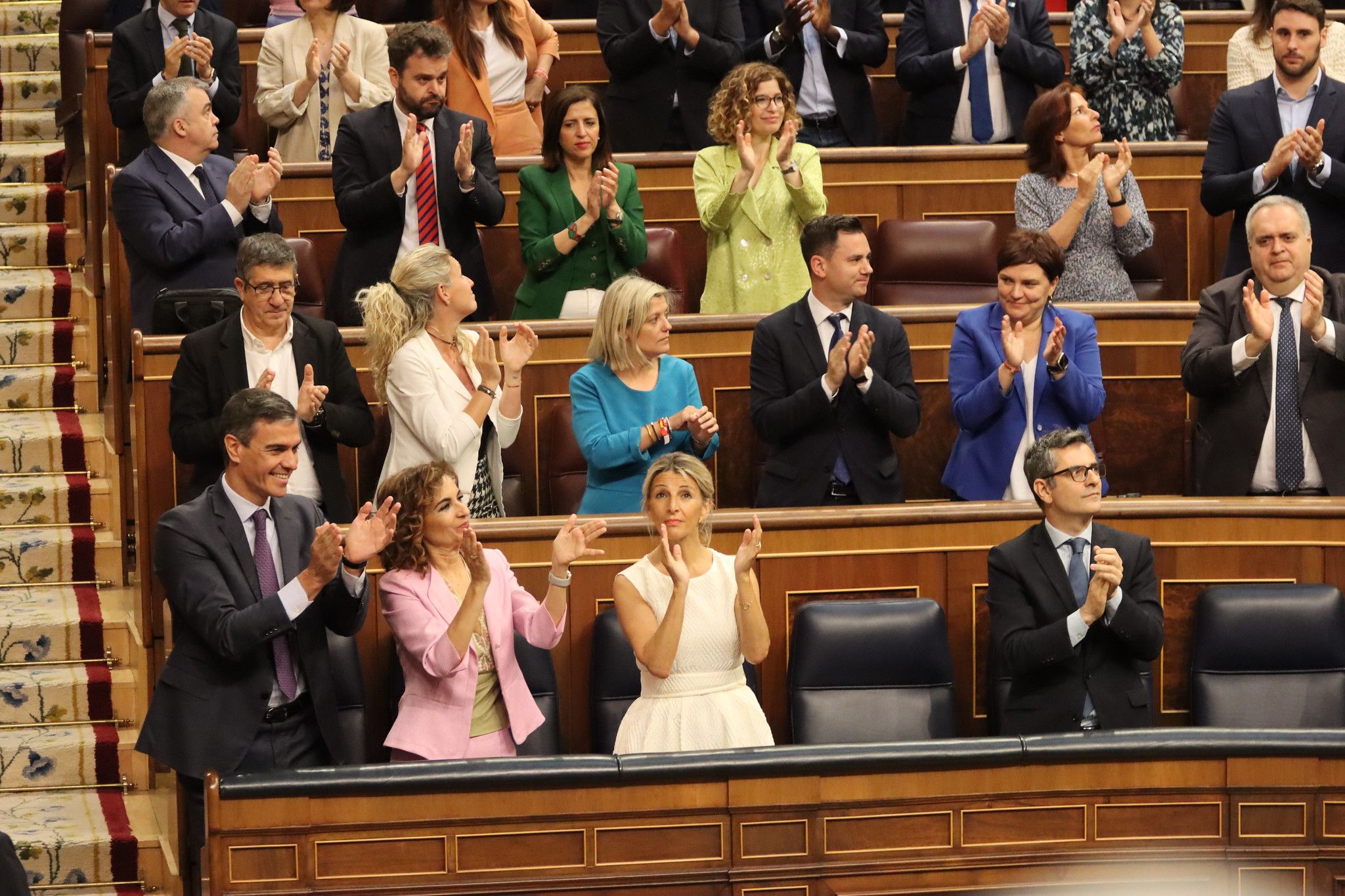 Los líderes del Gobierno, con Pedro Sánchez a la cabeza, este jueves tras la aprobación de la Ley de Amnistía en el Congreso.