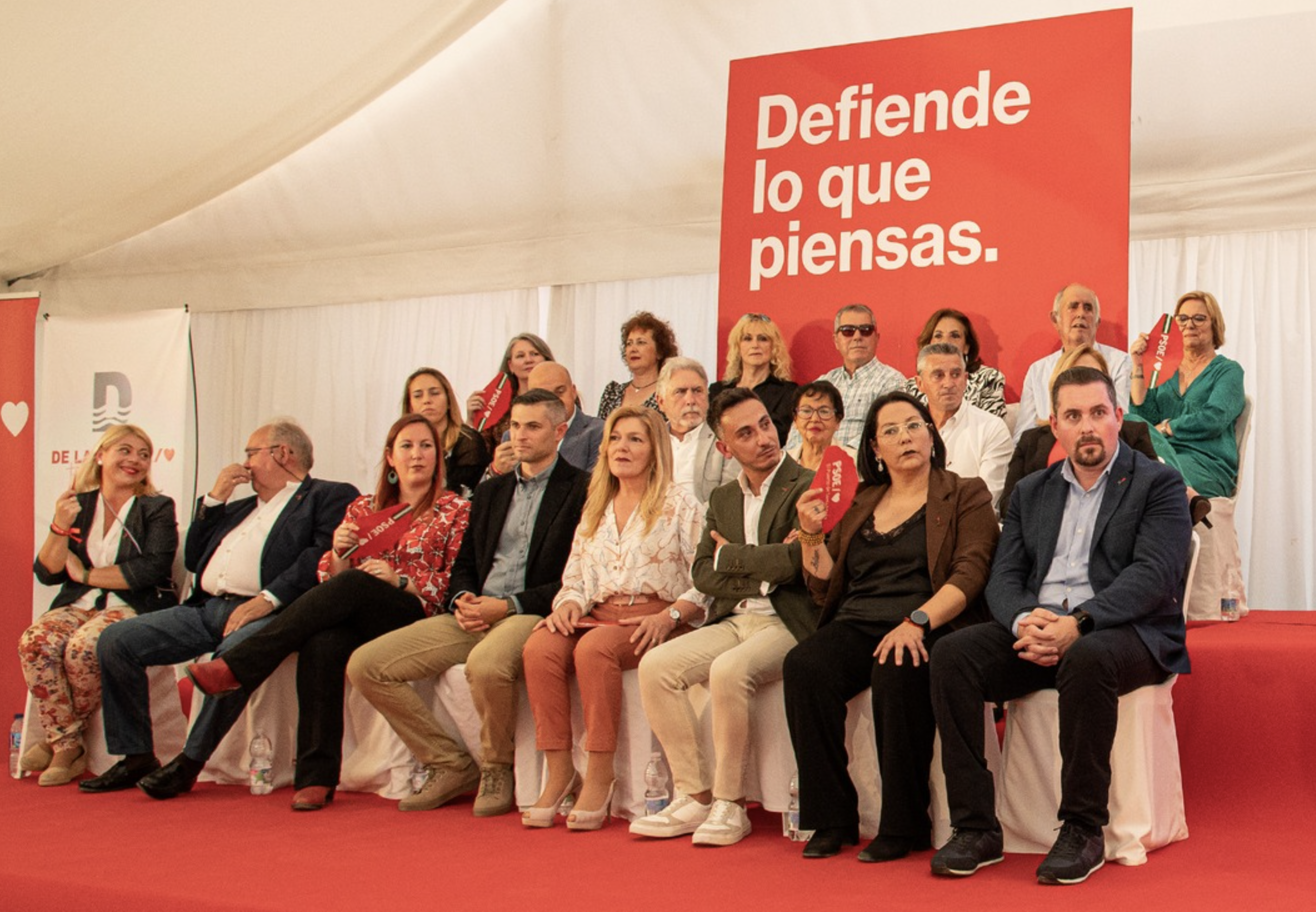 Algunos miembros del PSOE de El Puerto en una imagen del año pasado.