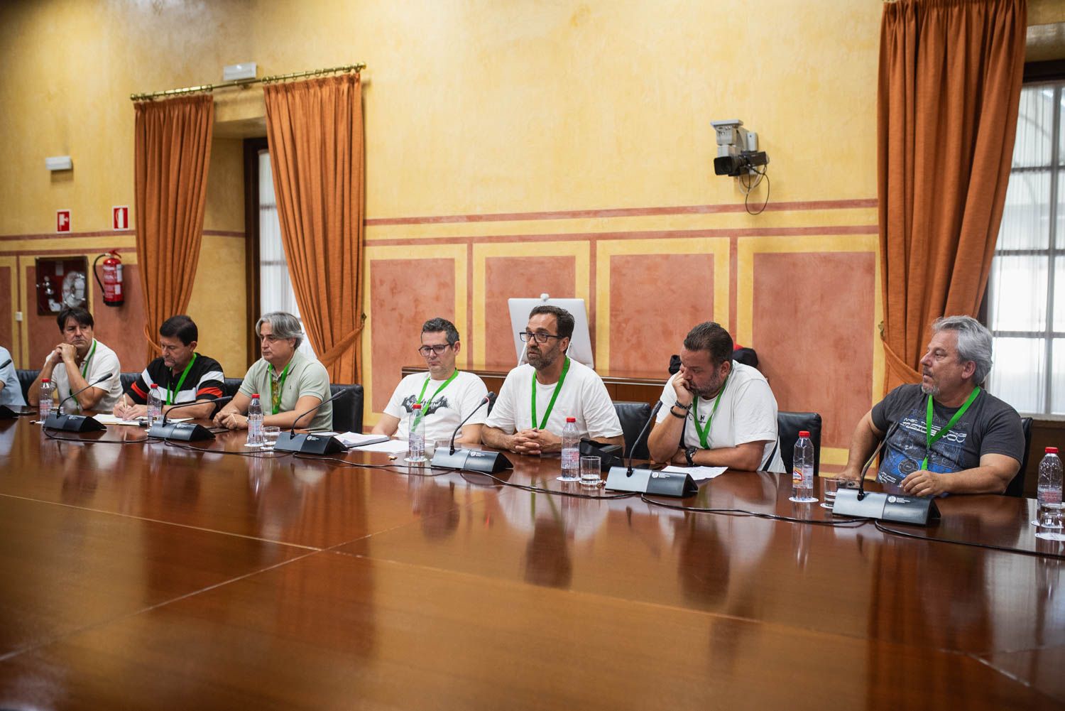 Comité de huelga de Acerinox, en el Parlamento de Andalucía.