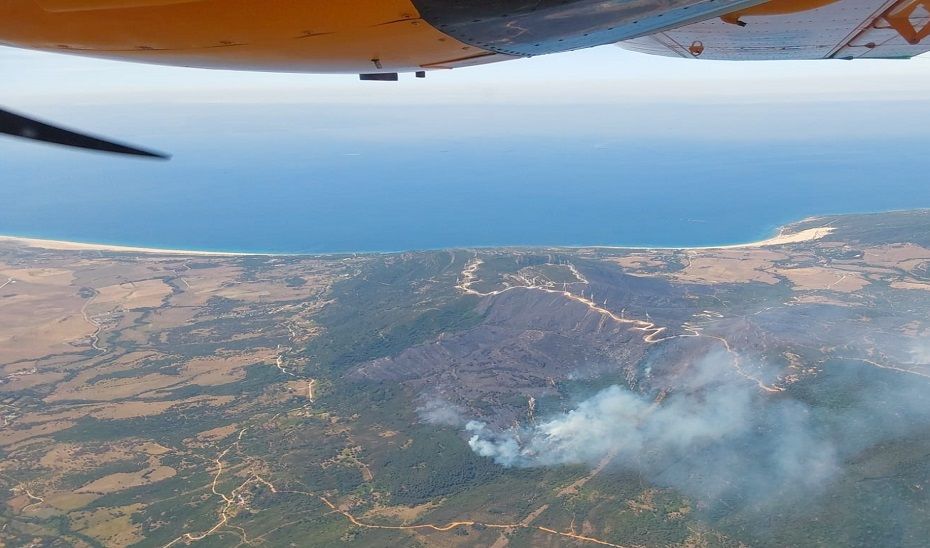 Imagen aérea del incendio de Tarifa.