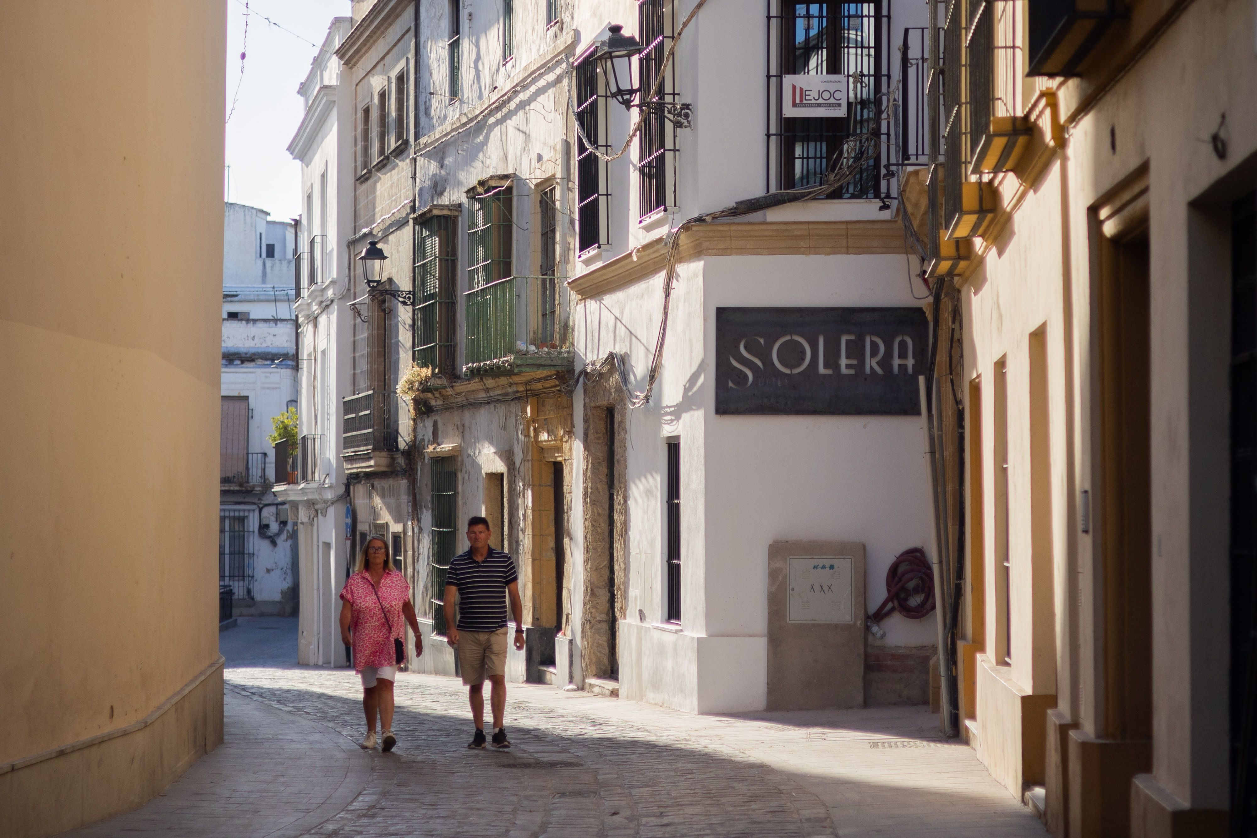Solera Suites, en Carmen, 10, una finca histórica de intramuros en Jerez reconvertida en pisos turísticos.