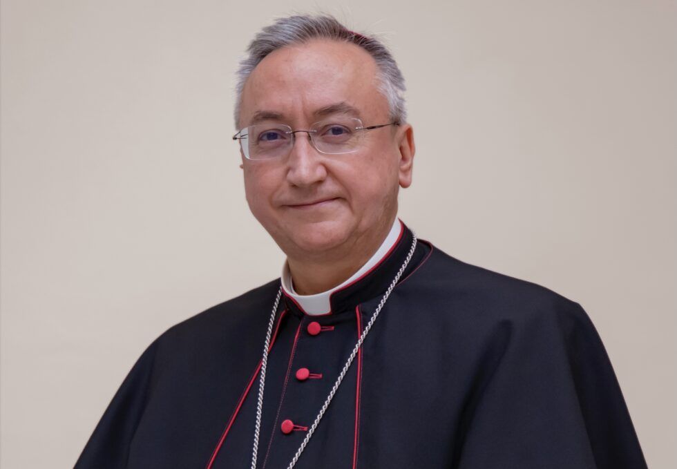 El obispo José Rico Pavés.