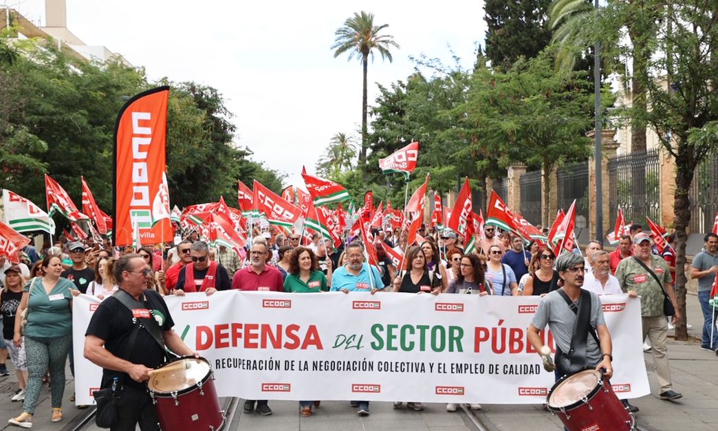 La movilización que se ha celebrado en Sevilla por parte de CCOO.