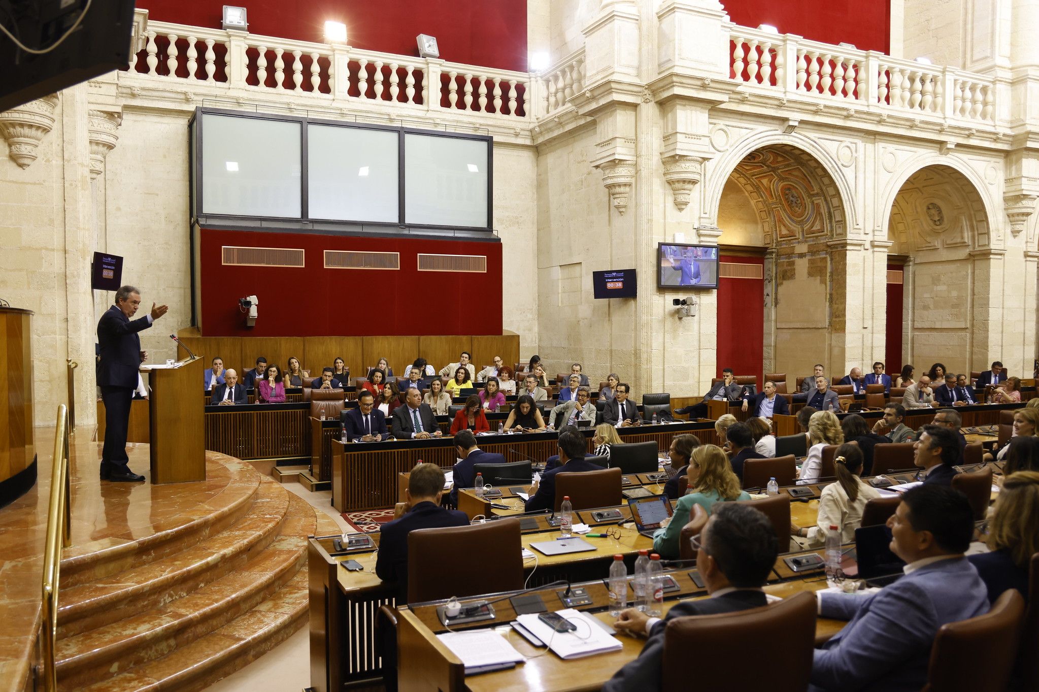 Una imagen del debate de Juan Espadas (PSOE) con Juanma Moreno.