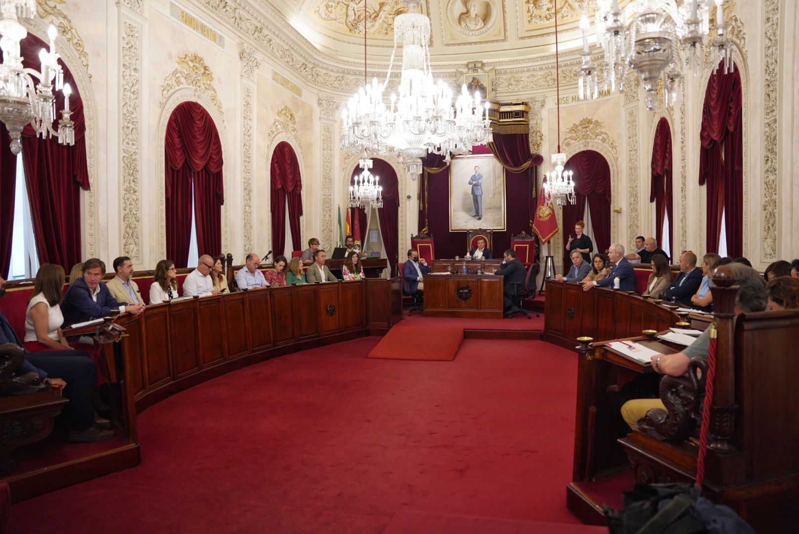 pleno ayuntamiento de Cádiz presupuesto