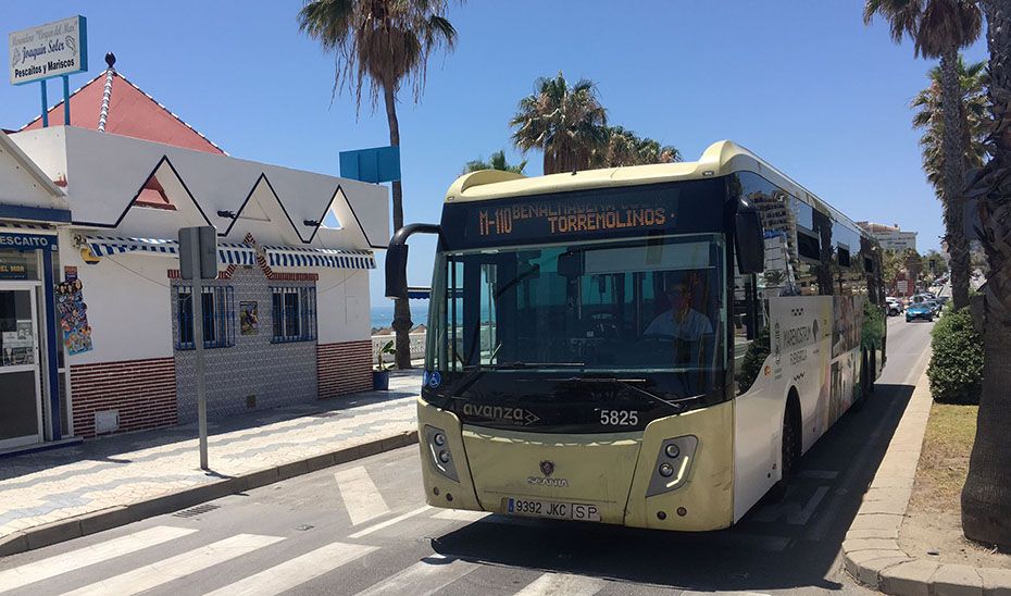 Autobuses para ir a la playa en Andalucía.