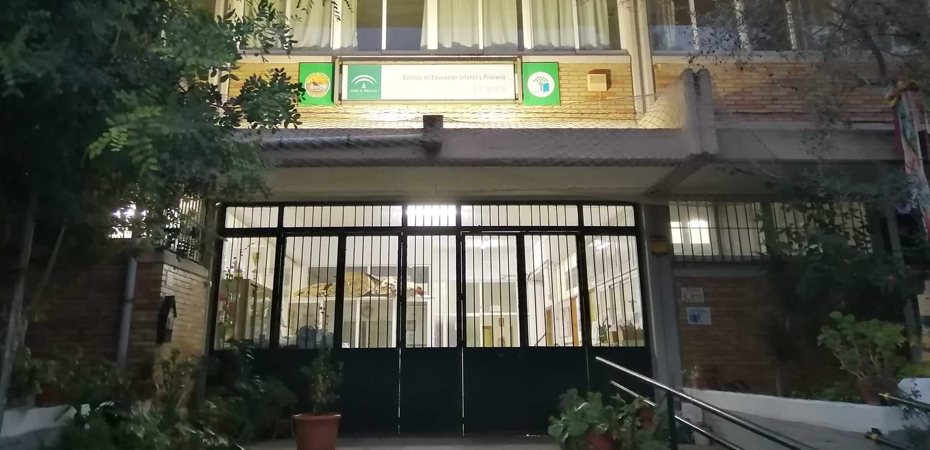 La fachada del colegio de San Fernando que va a contar con módulos.