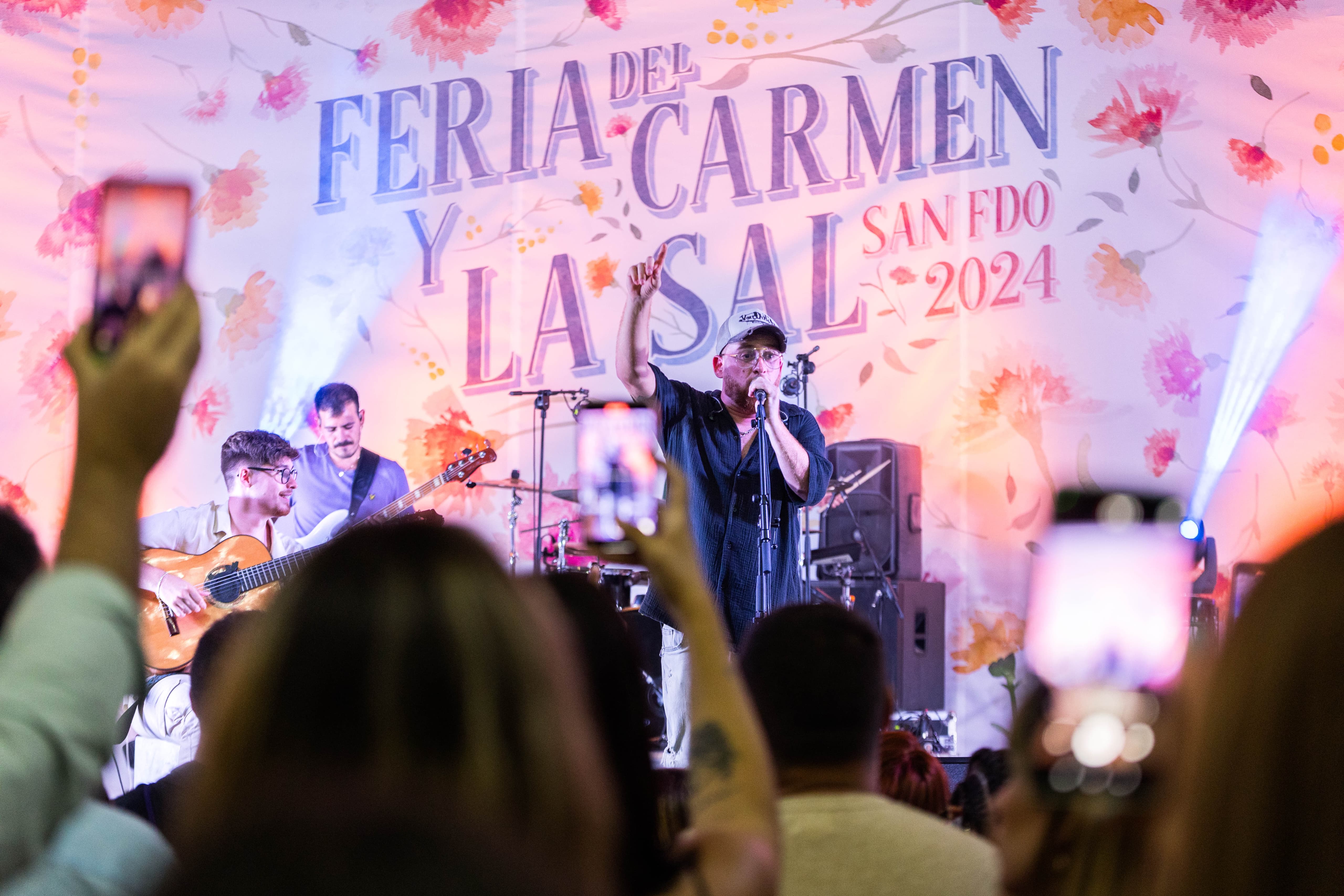 Concierto de Javi Medina en la Feria del Carmen y de la Sal.