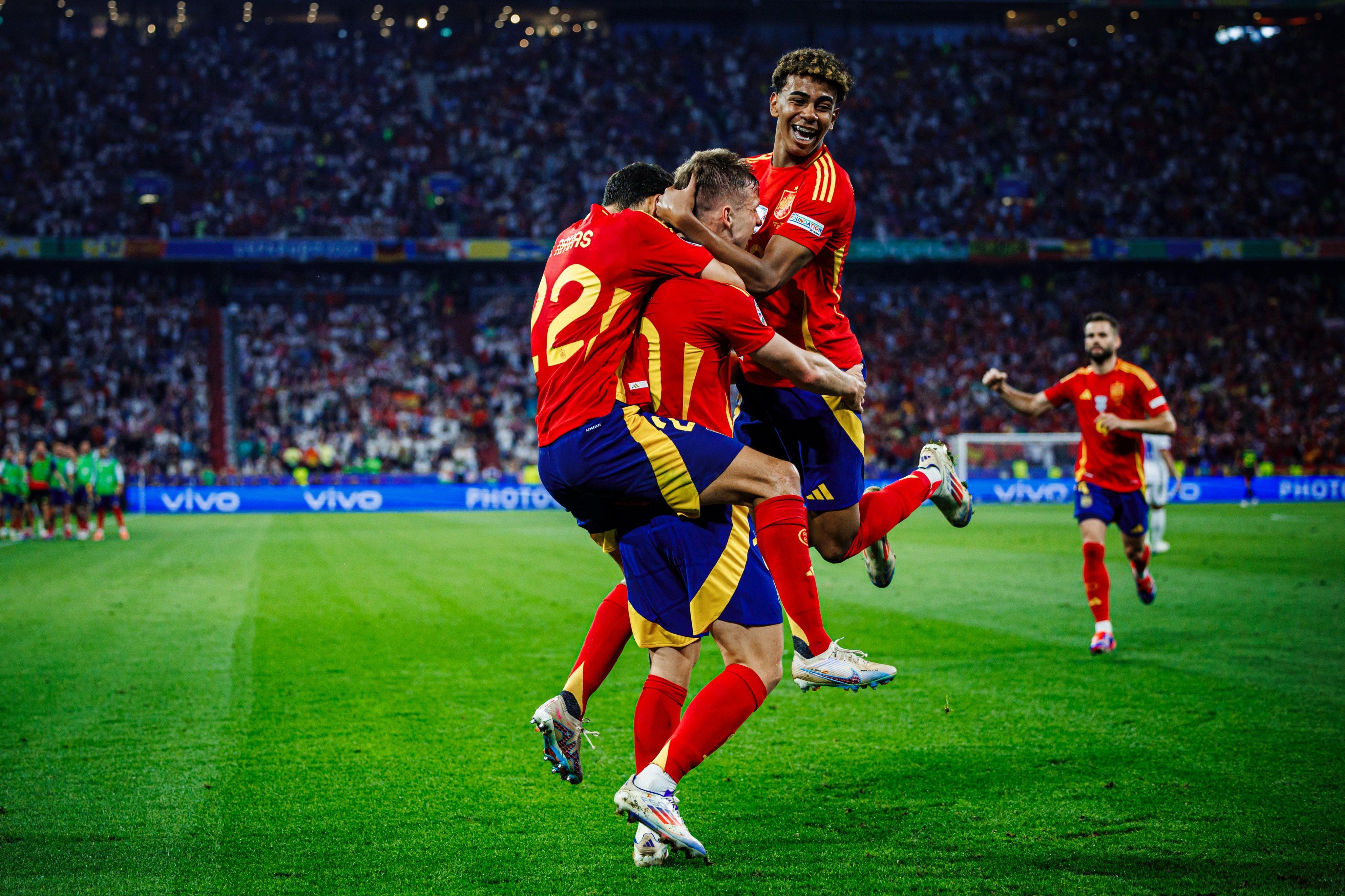 Un momento del partido contra Francia, que granjeó a España el pase a la final, compartido por la Selección Española de Fútbol en redes sociales.