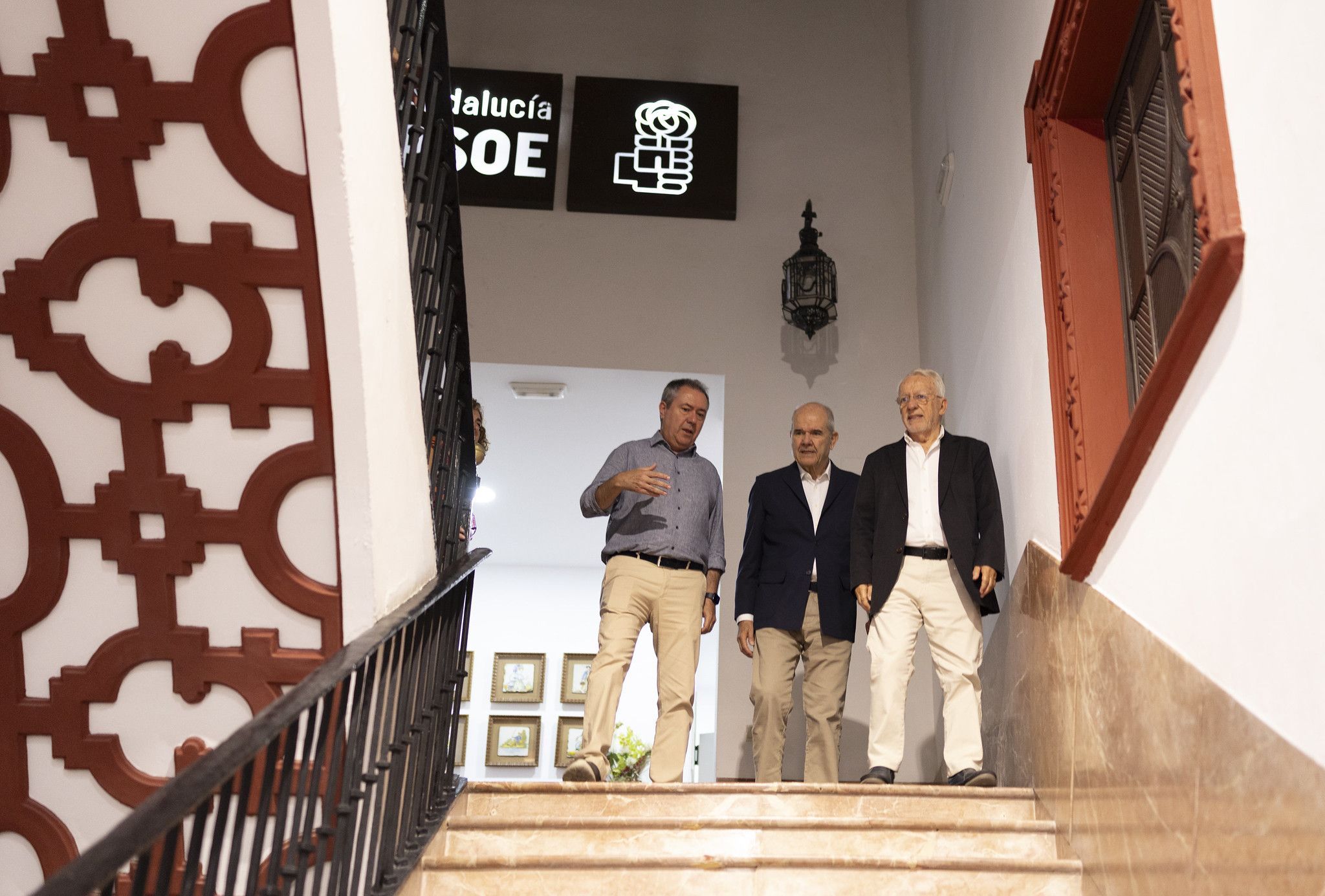 Manuel Chaves junto a Juan Espadas y Manuel Pezzi.