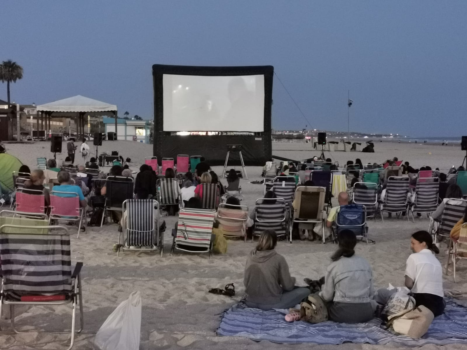 Cine de verano en la playa de La Barrosa, en Chiclana.