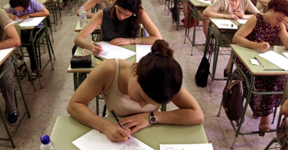 Imagen de un examen de oposiciones a docente en Andalucía.