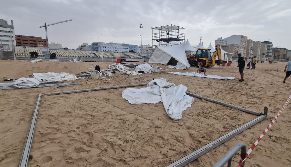 Así dejas instalaciones el temporal de viento. 