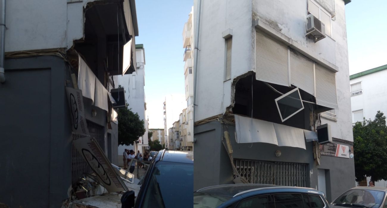 Estado de la vivienda y desperfectos tras la caída del balcón en Icovesa.   FOTOS: JESÚS PALOMO