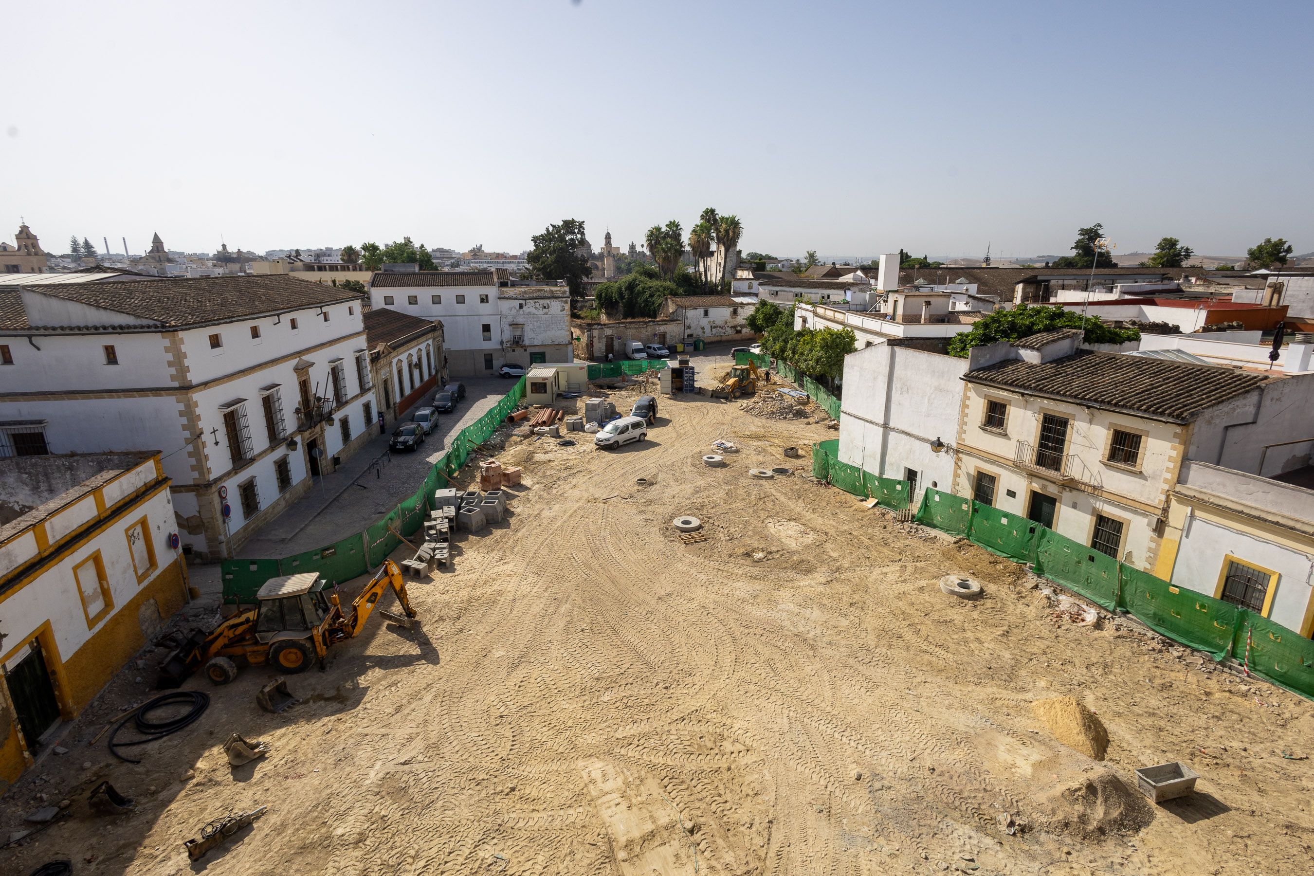 Casco histórico de Jerez. Plaza del Mercado en obras, vista desde el Palacio Riquelme, también en obras.