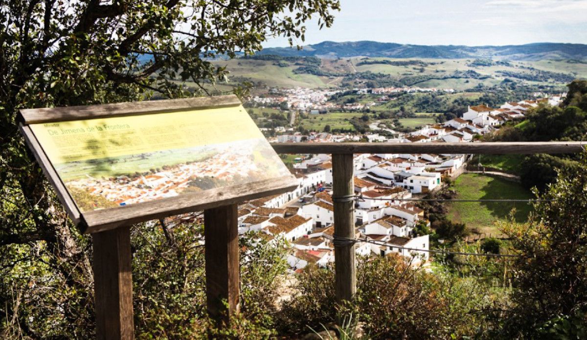 Ruta de los miradores del risco en Jimena de la Frontera, en Cádiz. 