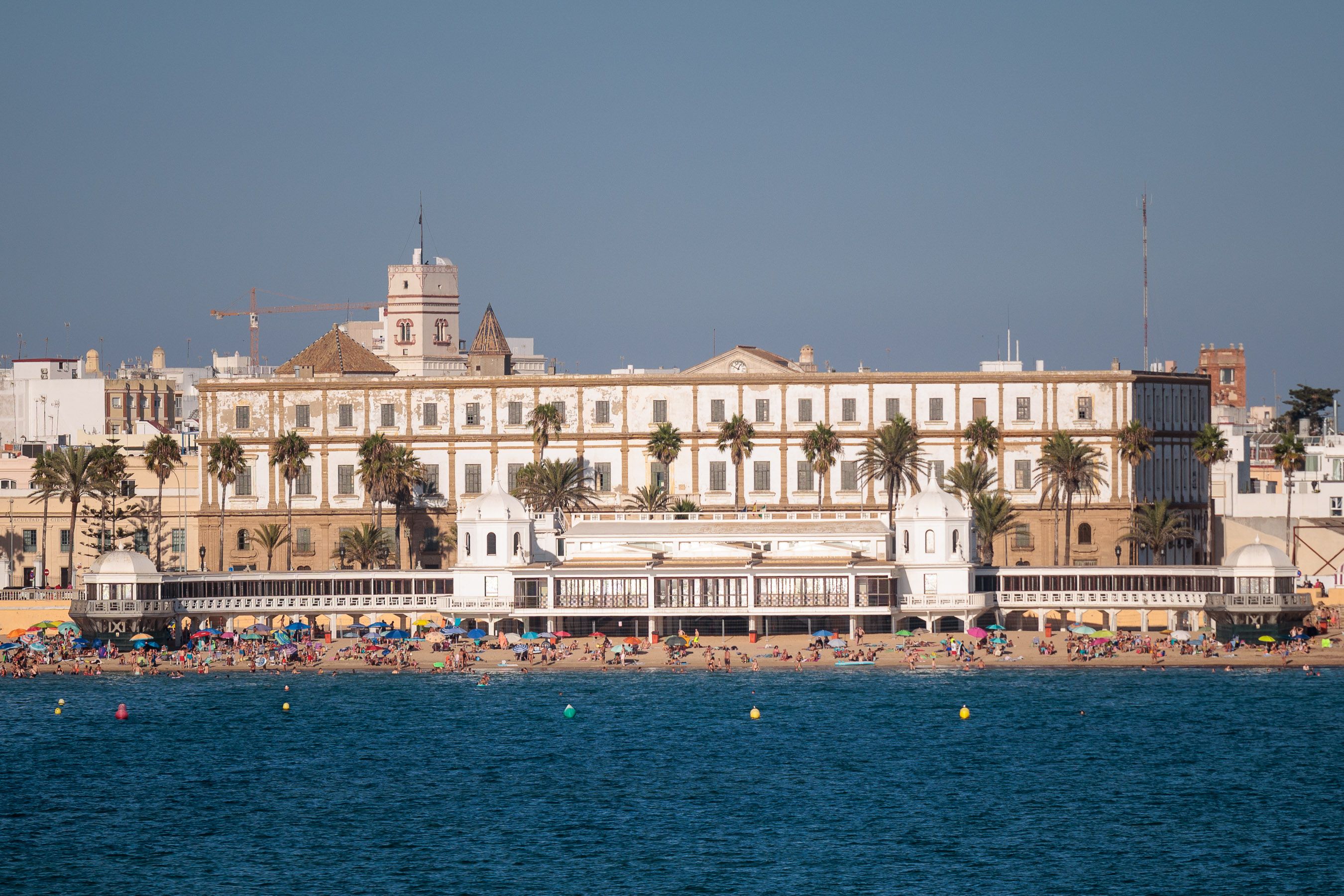 La playa de La Caleta de Cádiz, donde La Fura del Baus celebrará un macroespectáculo.