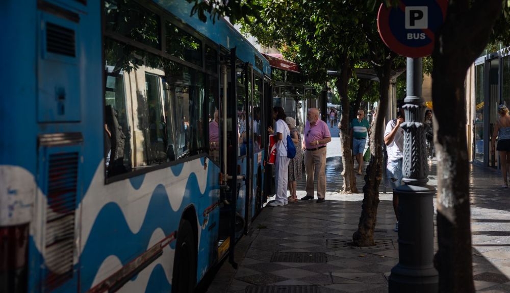 AUTOBUS URBANO JEREZ BUS 002