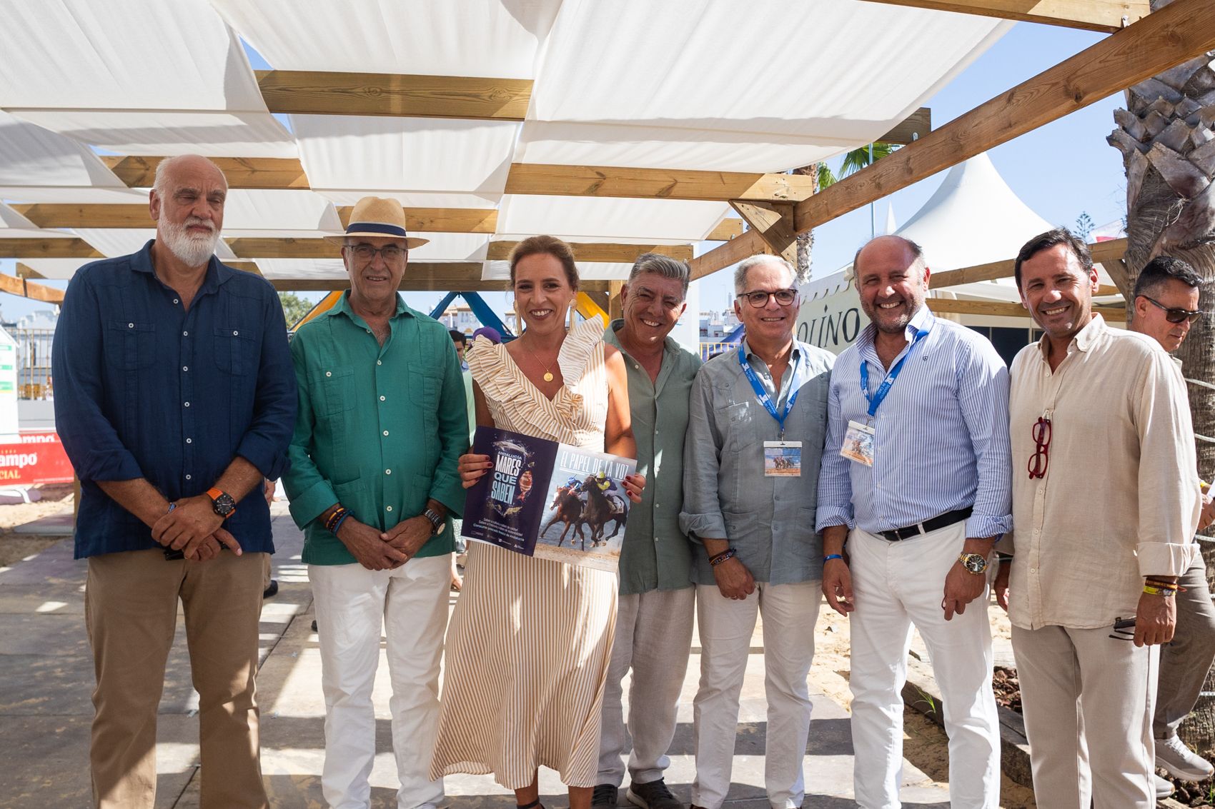 De izquierda a derecha: Francisco Javier Vidal, vicepresidente segundo de Diputación; José Antonio Santos, alcalde de Tarifa; Almudena Martínez, presidenta de Diputación; Ignacio Trujillo, diputado provincial y teniente de alcalde de Tarifa; Jacinto Muñoz, vicepresidente tercero; Juan José Ortiz, vicepresidente primero de Diputación; y Javier Ros, subdelegado de la Junta de Andalucía en el Campo de Gibraltar.