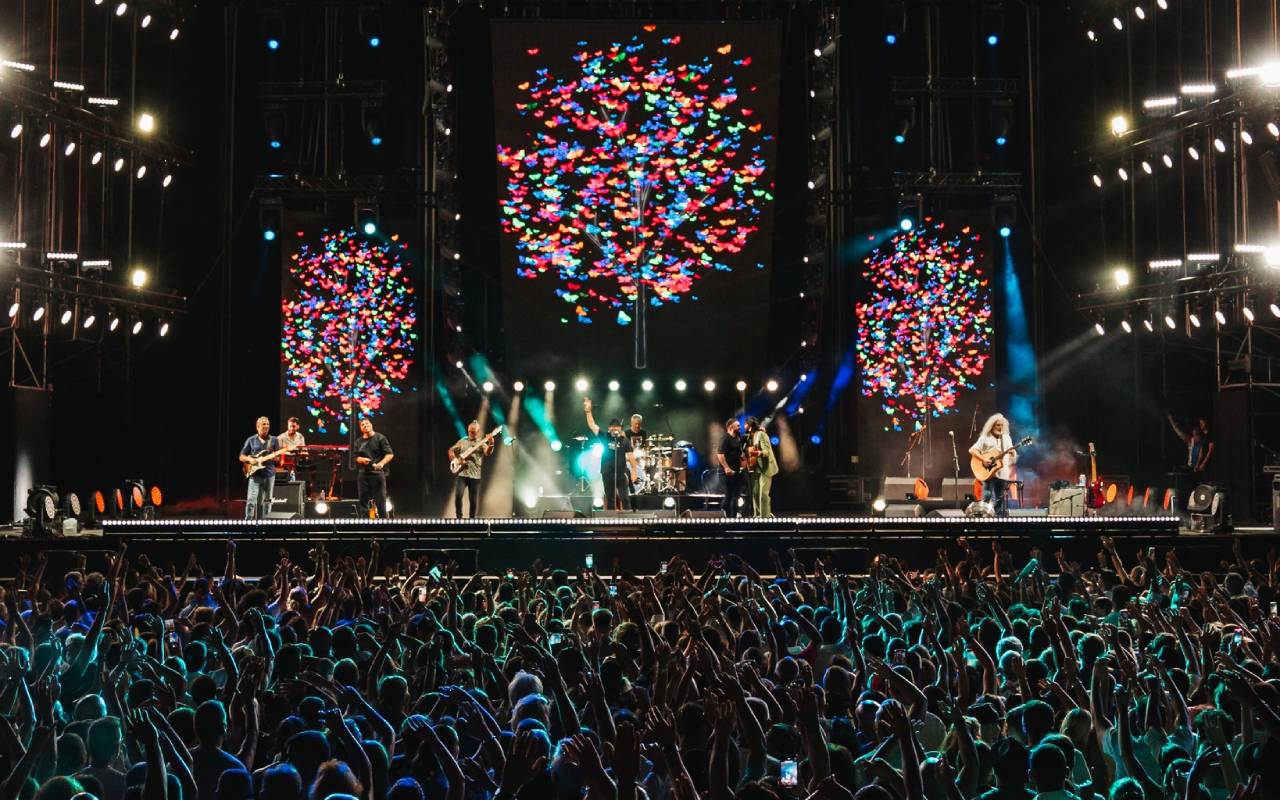 Un momento del concierto de El Barrio de este domingo en Concert Music Festival.