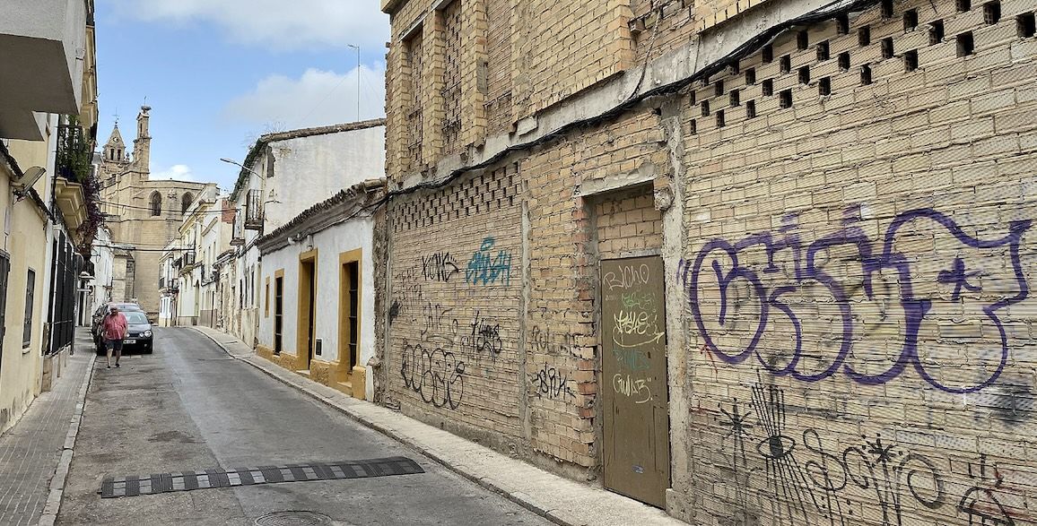 La finca de la calle Juan de Torres en la que se construirán nuevas viviendas.